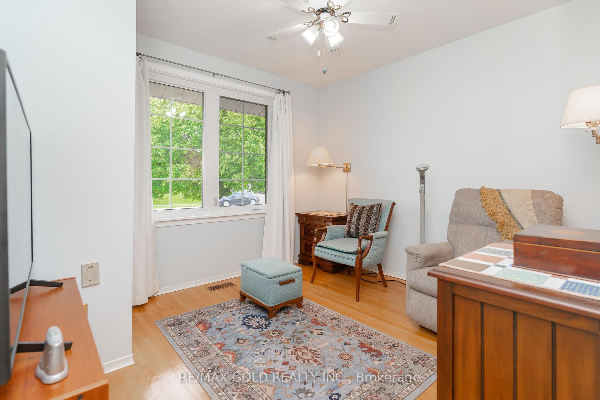 Photo 22 of 226 Avondale Boulevard, Brampton, Avondale — HOMEH