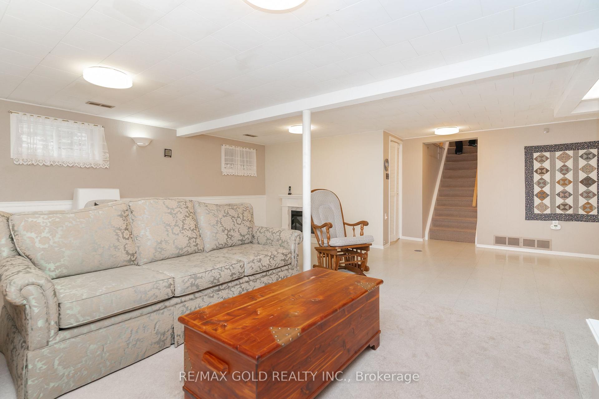 Photo 46 of 226 Avondale Boulevard, Brampton, Avondale — HOMEH