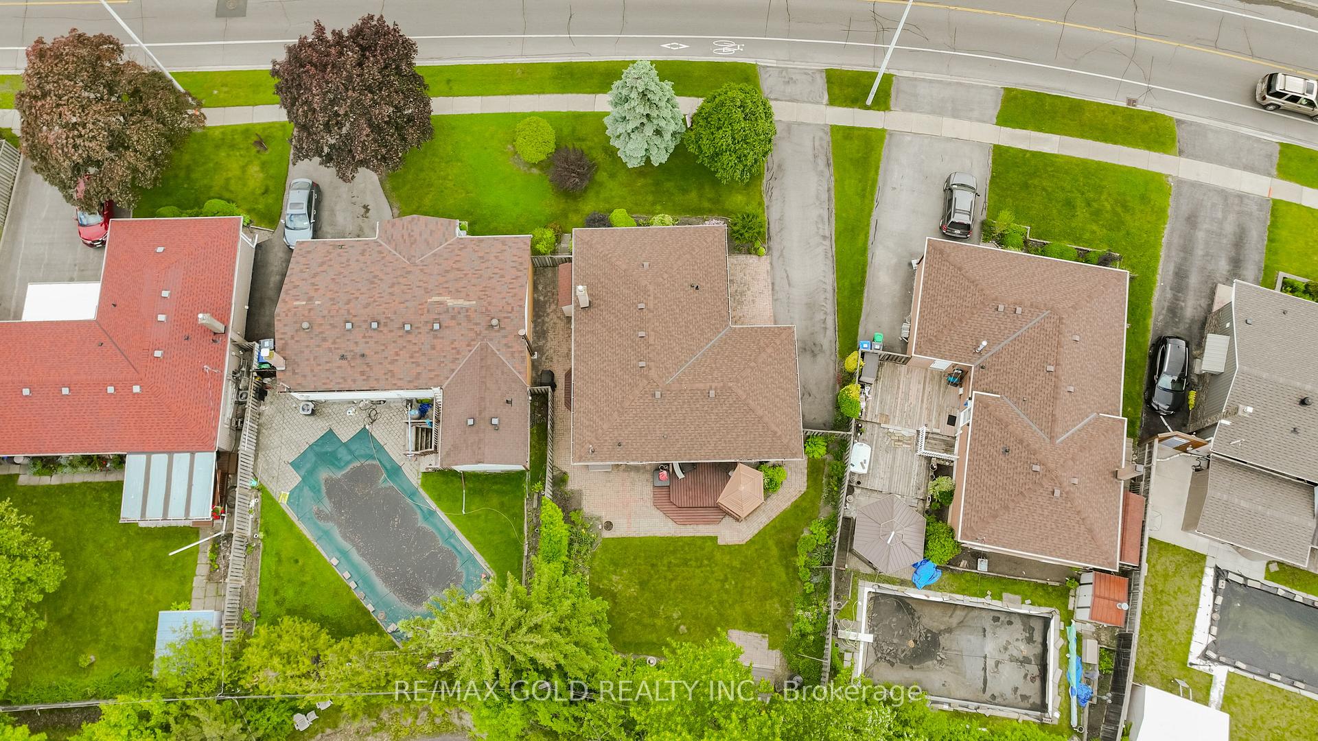 Photo 43 of 226 Avondale Boulevard, Brampton, Avondale — HOMEH