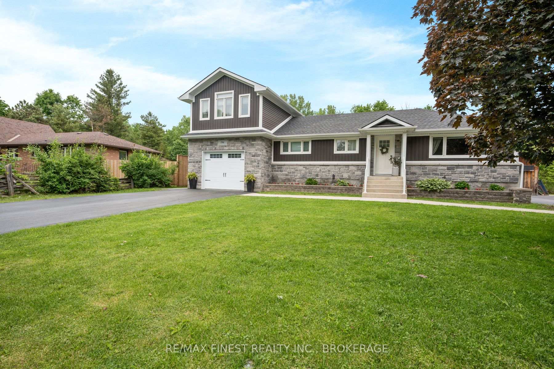 Photo 7 of 1741 Marian Crescent, Kingston, City North of 401 — HOMEH