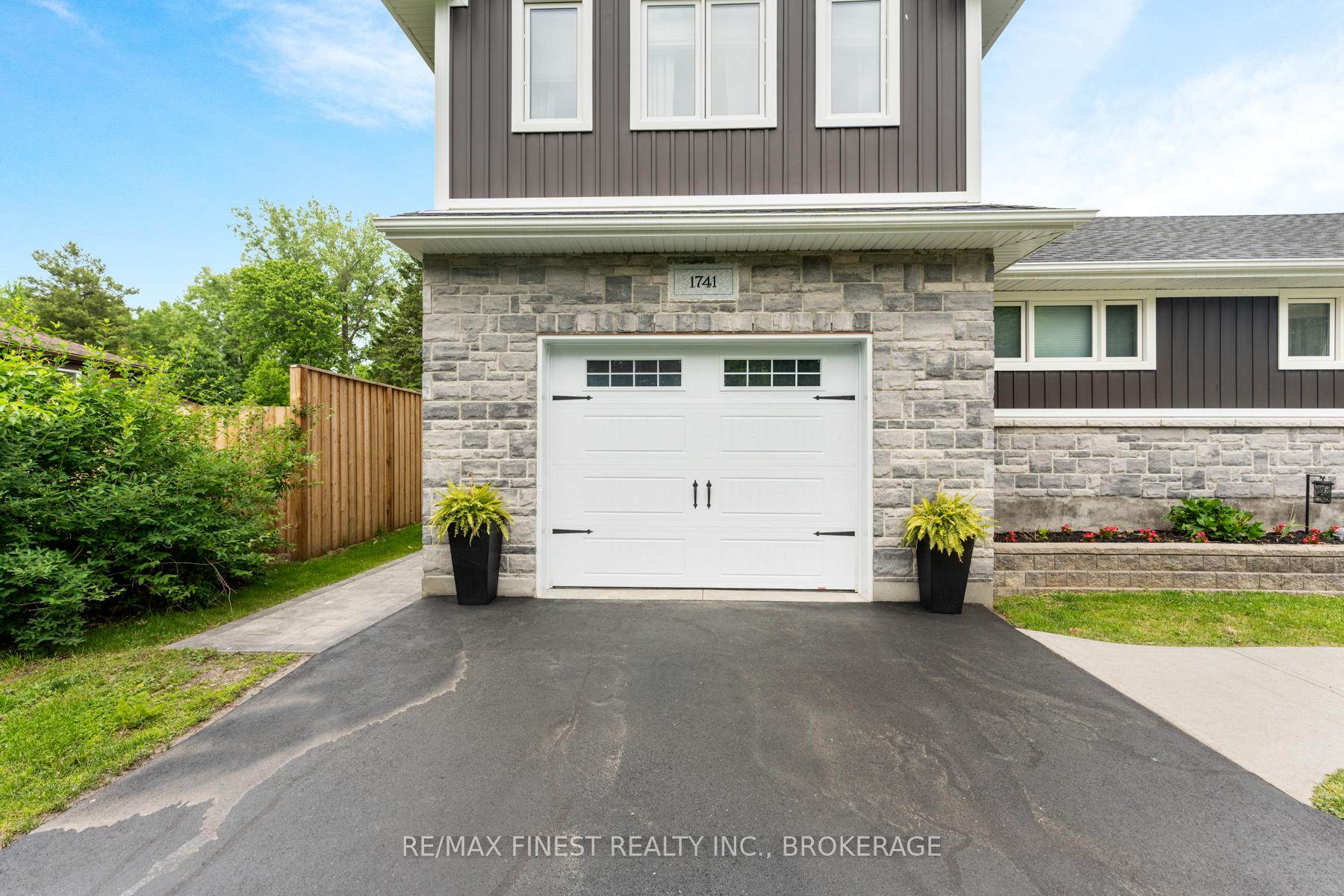 Photo 11 of 1741 Marian Crescent, Kingston, City North of 401 — HOMEH