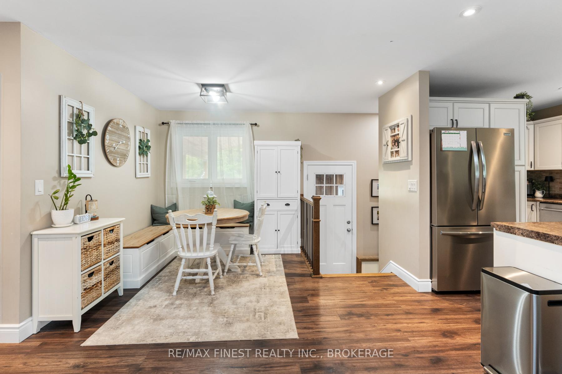 Photo 10 of 1741 Marian Crescent, Kingston, City North of 401 — HOMEH