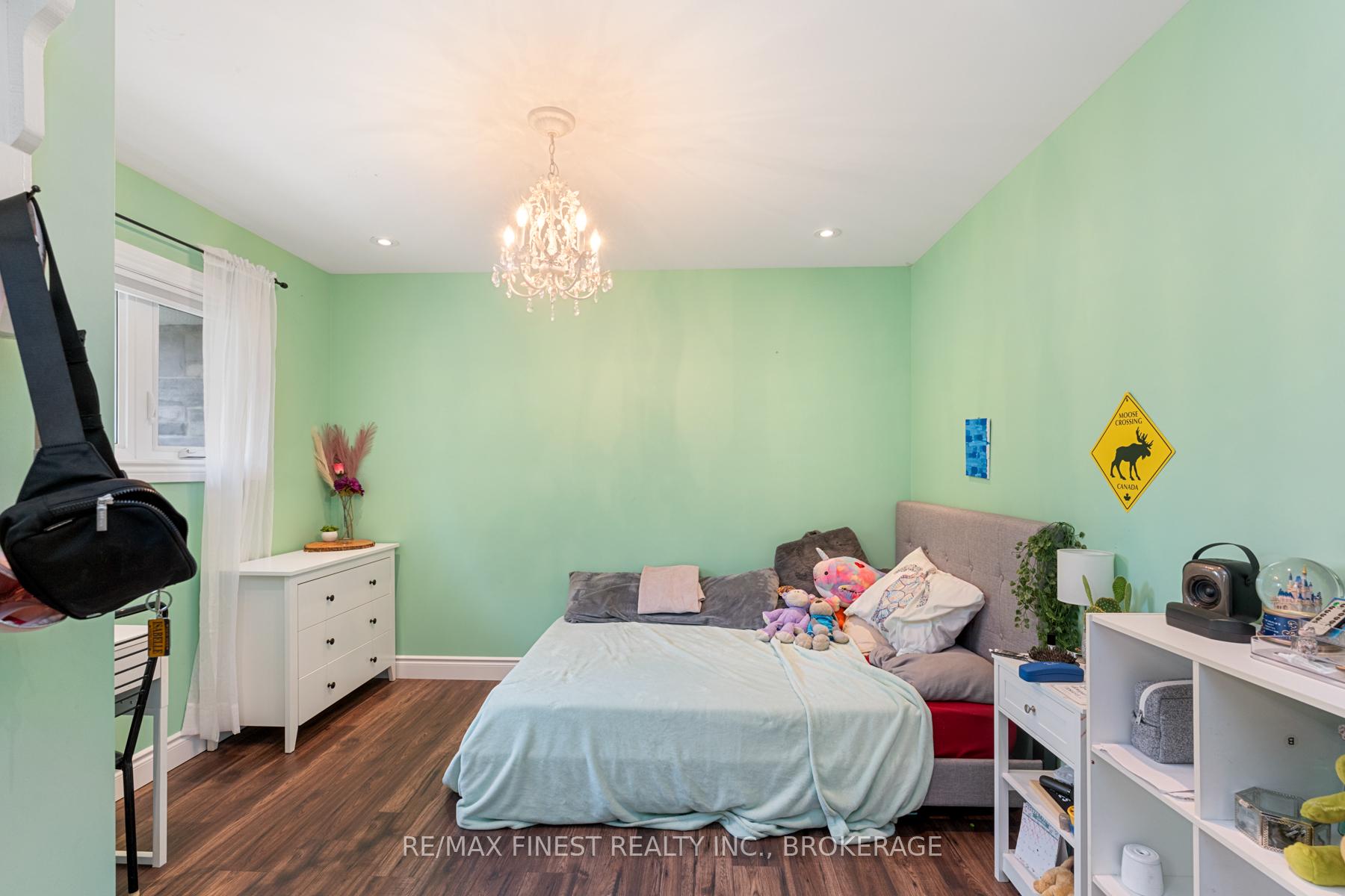 Photo 29 of 1741 Marian Crescent, Kingston, City North of 401 — HOMEH
