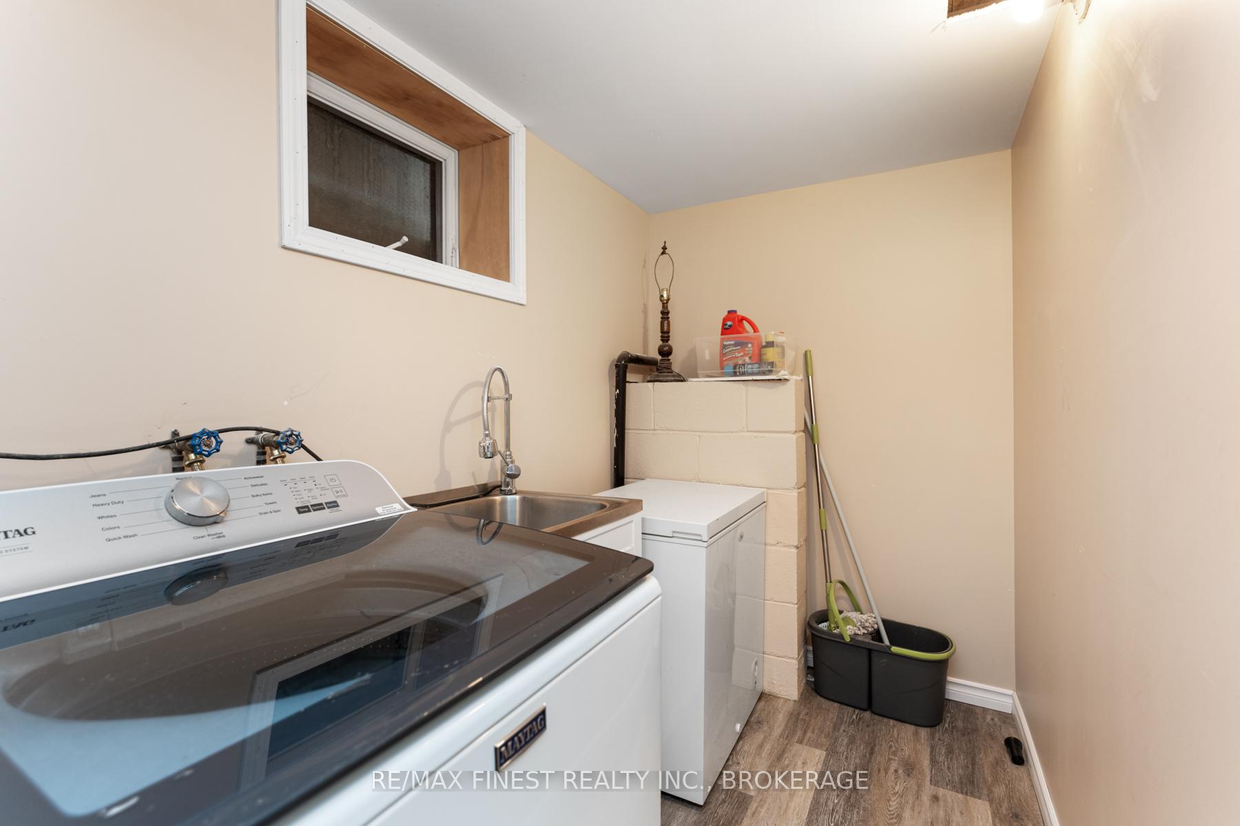 Photo 46 of 1741 Marian Crescent, Kingston, City North of 401 — HOMEH