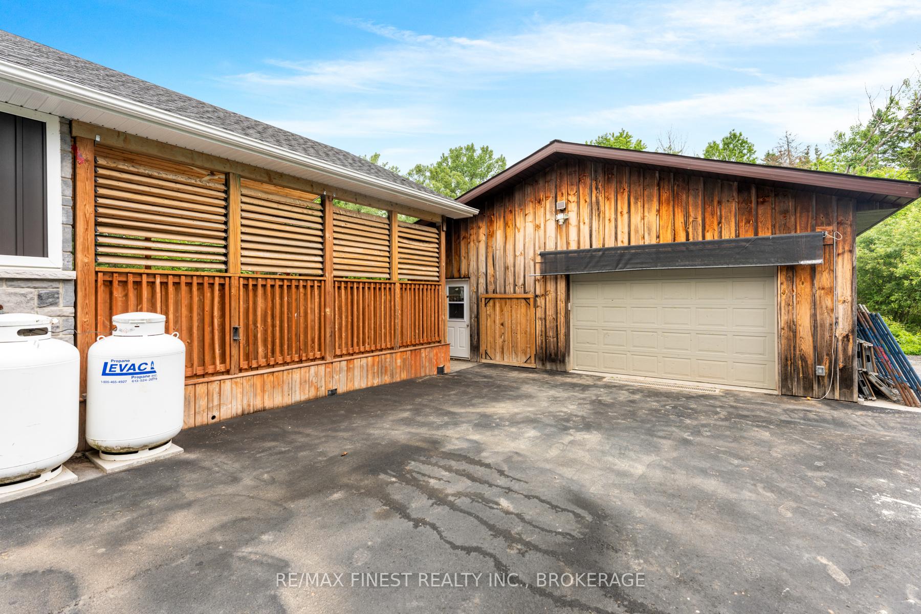Photo 43 of 1741 Marian Crescent, Kingston, City North of 401 — HOMEH