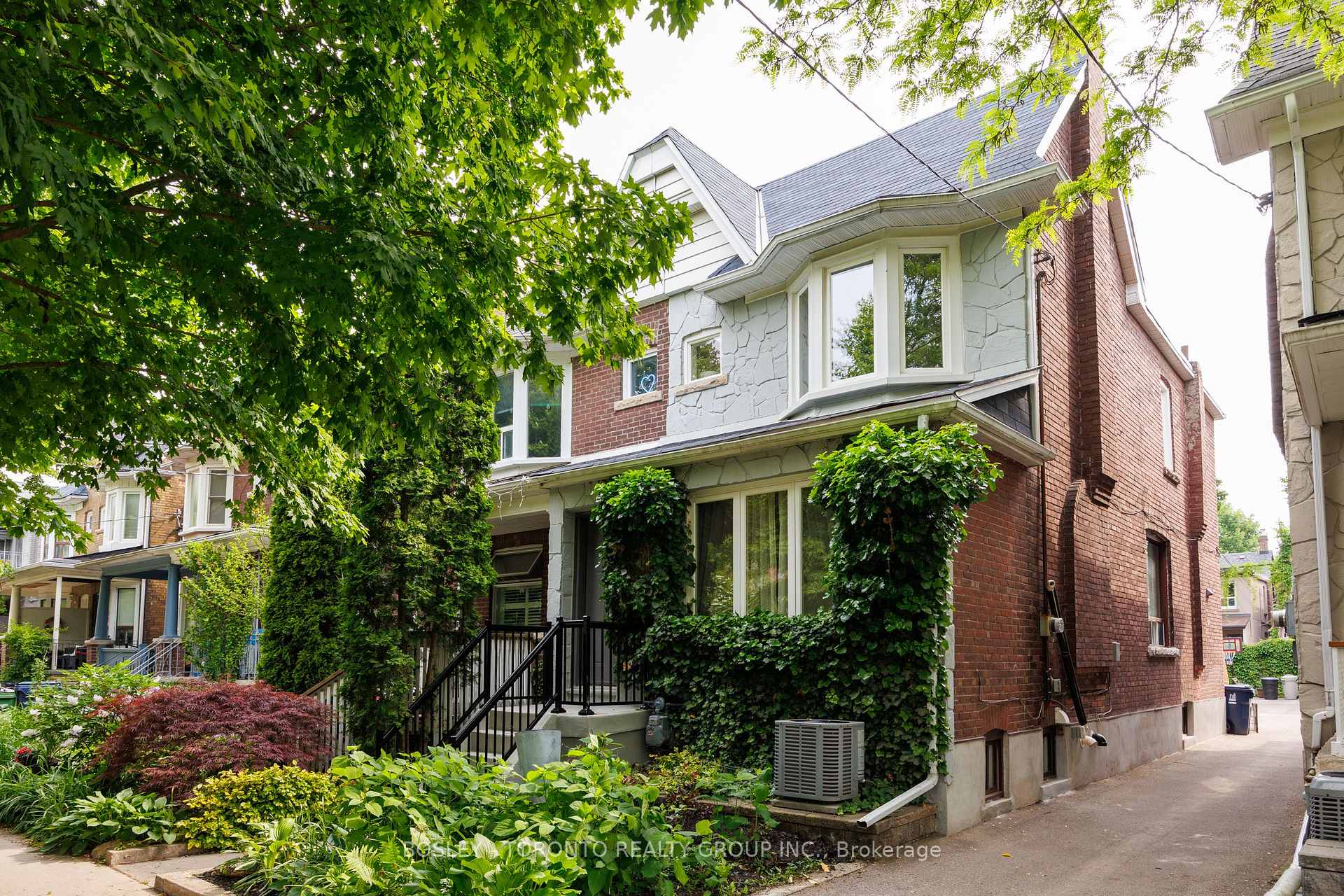 Photo 1 of 141 Gillard Avenue, Toronto, Greenwood-Coxwell — HOMEH