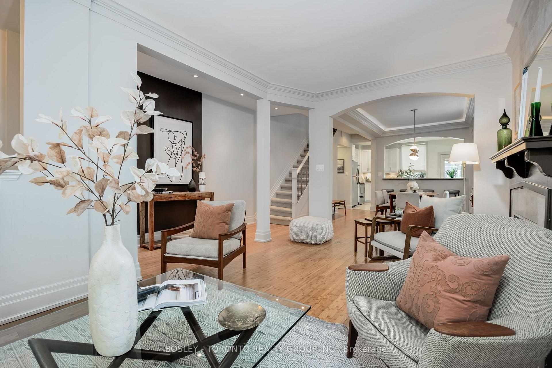Photo 18 of 141 Gillard Avenue, Toronto, Greenwood-Coxwell — HOMEH