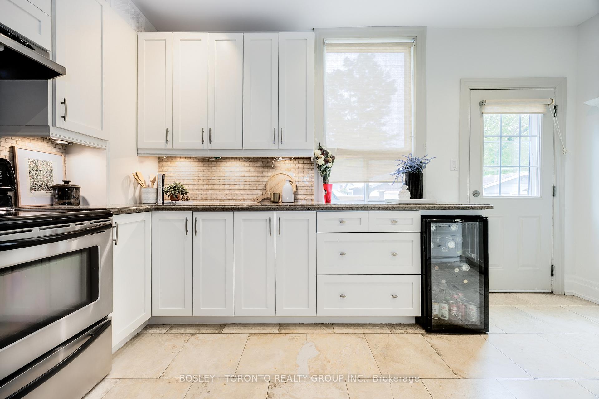 Photo 14 of 141 Gillard Avenue, Toronto, Greenwood-Coxwell — HOMEH