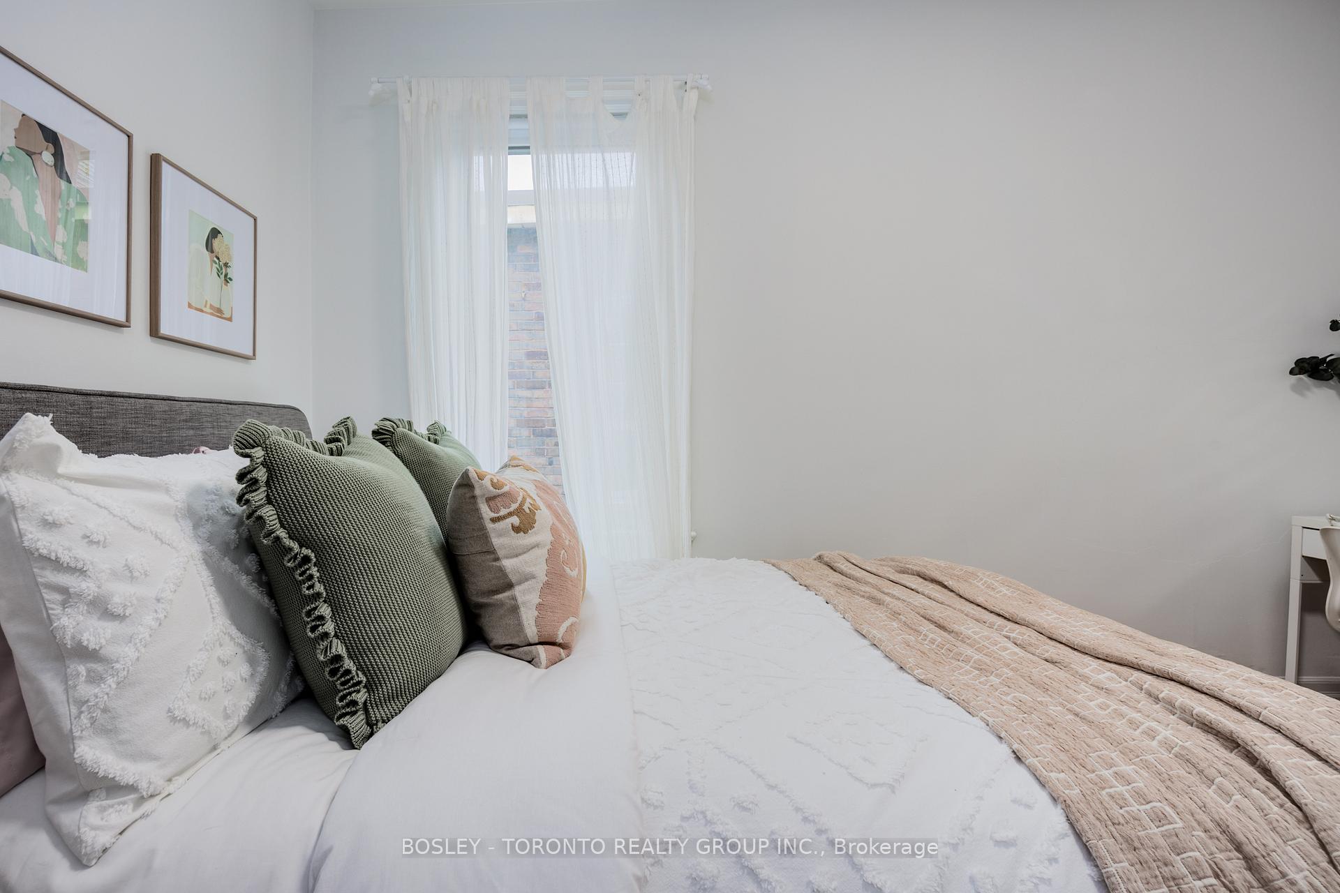 Photo 15 of 141 Gillard Avenue, Toronto, Greenwood-Coxwell — HOMEH