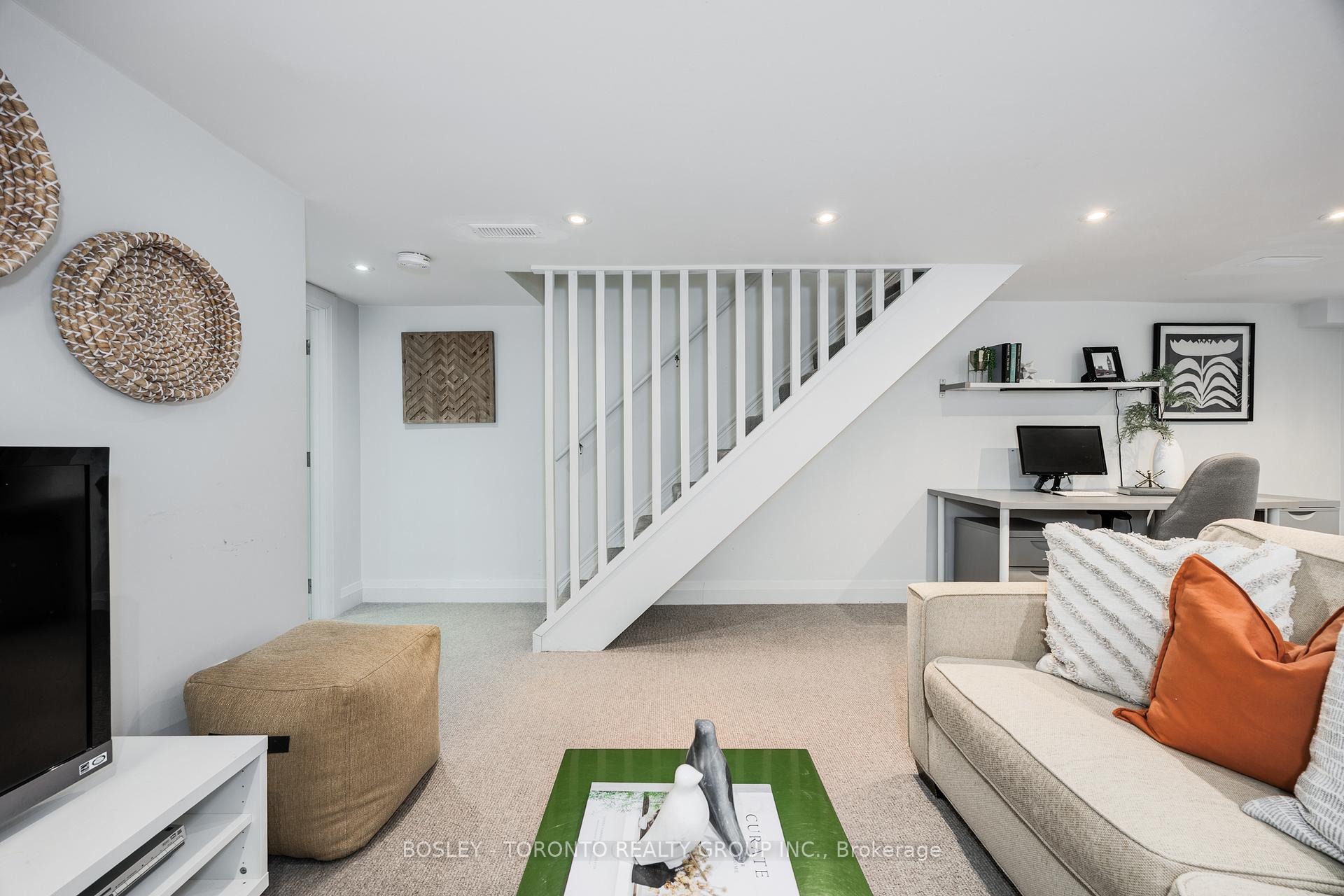 Photo 38 of 141 Gillard Avenue, Toronto, Greenwood-Coxwell — HOMEH