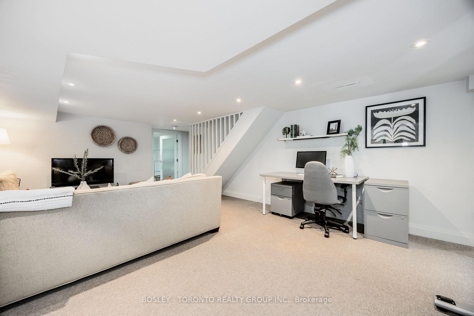 Photo 44 of 141 Gillard Avenue, Toronto, Greenwood-Coxwell — HOMEH