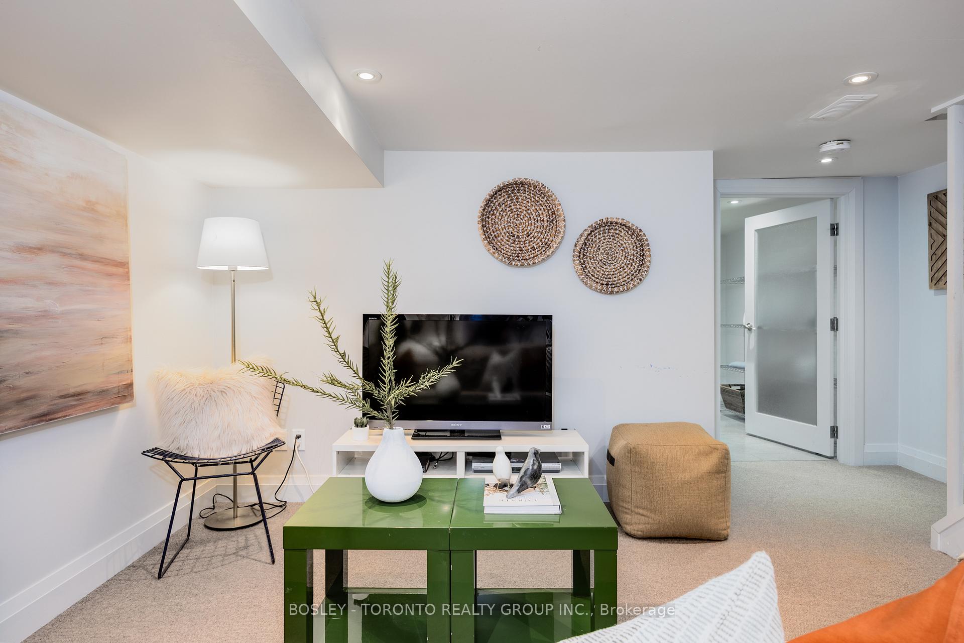 Photo 28 of 141 Gillard Avenue, Toronto, Greenwood-Coxwell — HOMEH