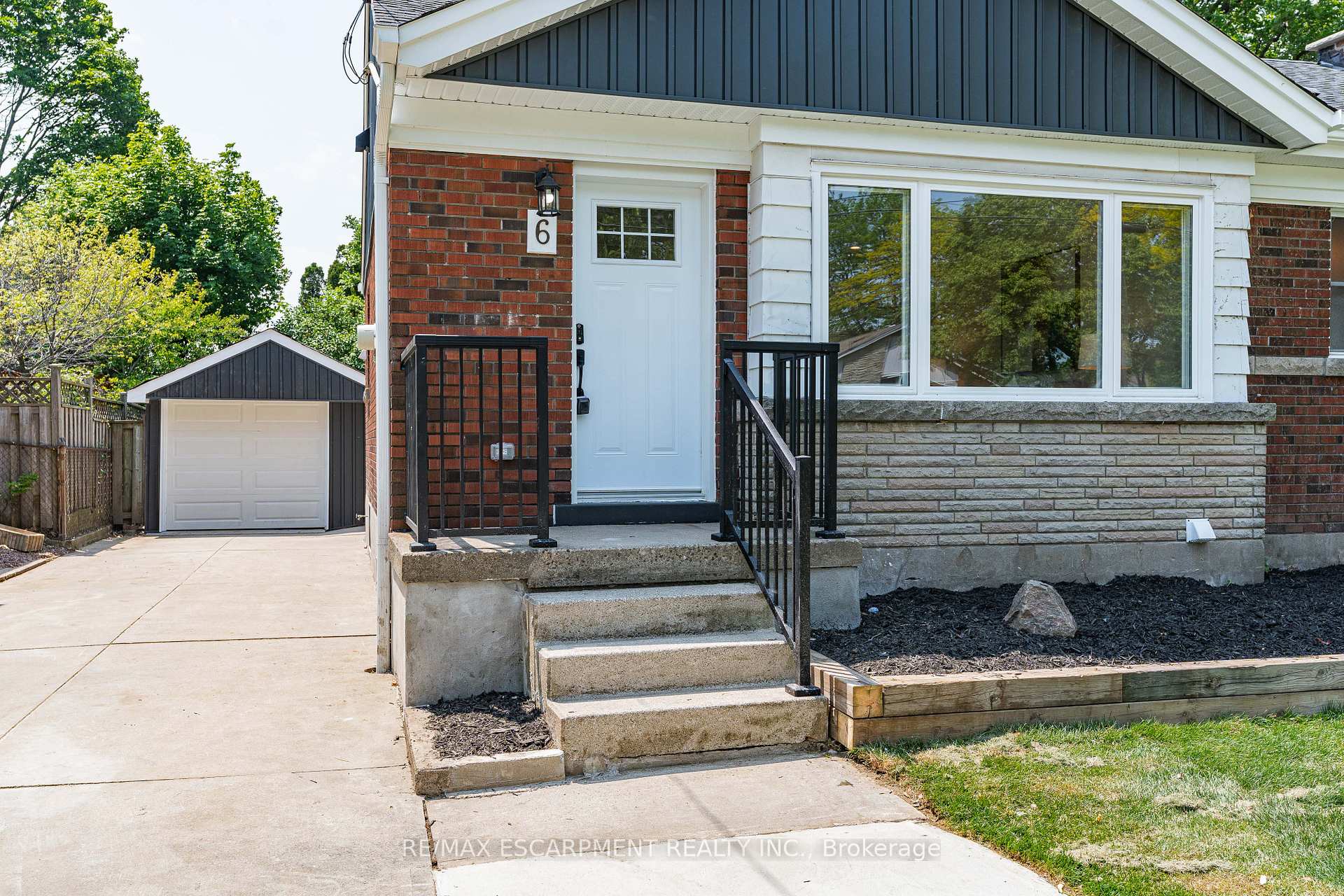 Photo 17 of 6 Mulock Avenue, Hamilton, Sunninghill — HOMEH