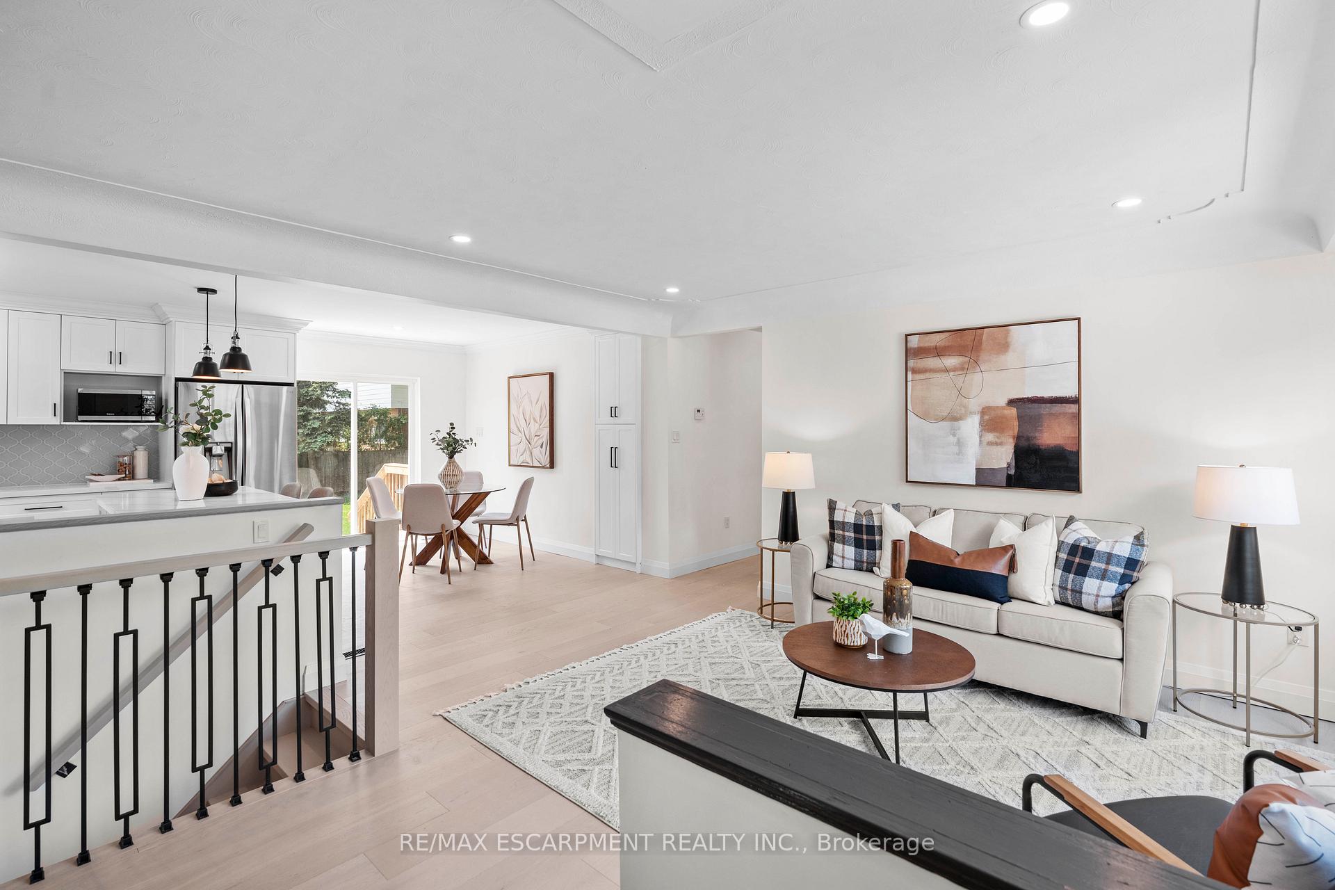 Photo 40 of 6 Mulock Avenue, Hamilton, Sunninghill — HOMEH