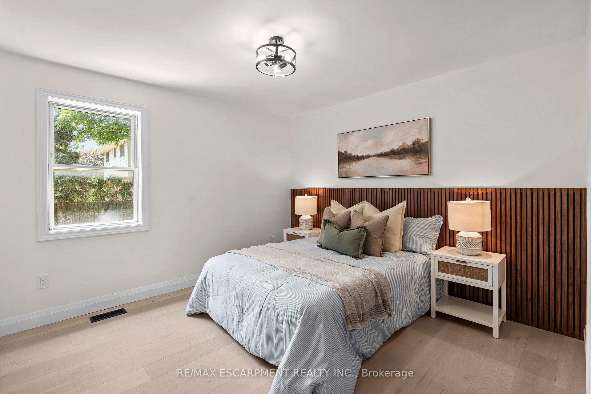 Photo 9 of 6 Mulock Avenue, Hamilton, Sunninghill — HOMEH