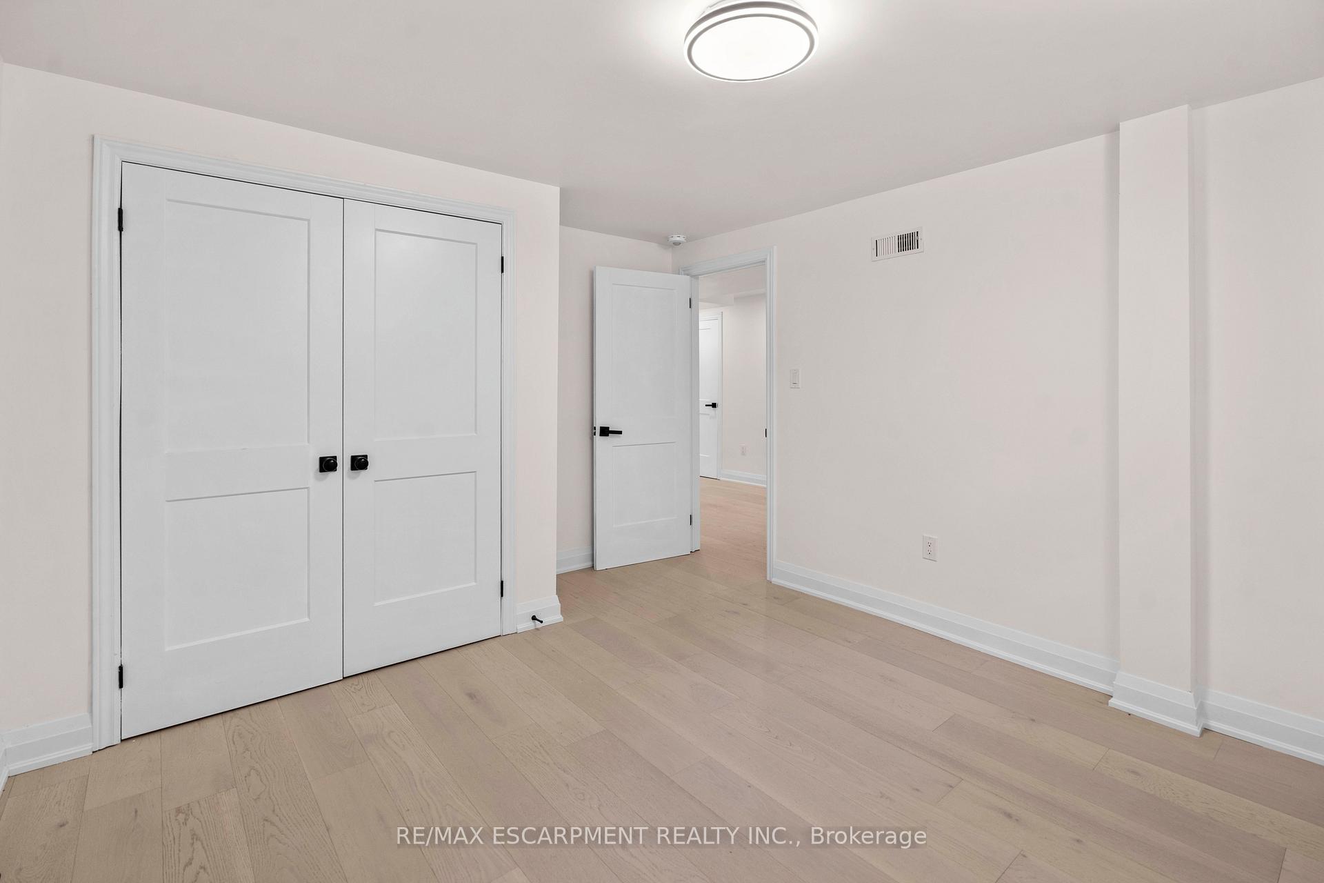 Photo 32 of 6 Mulock Avenue, Hamilton, Sunninghill — HOMEH