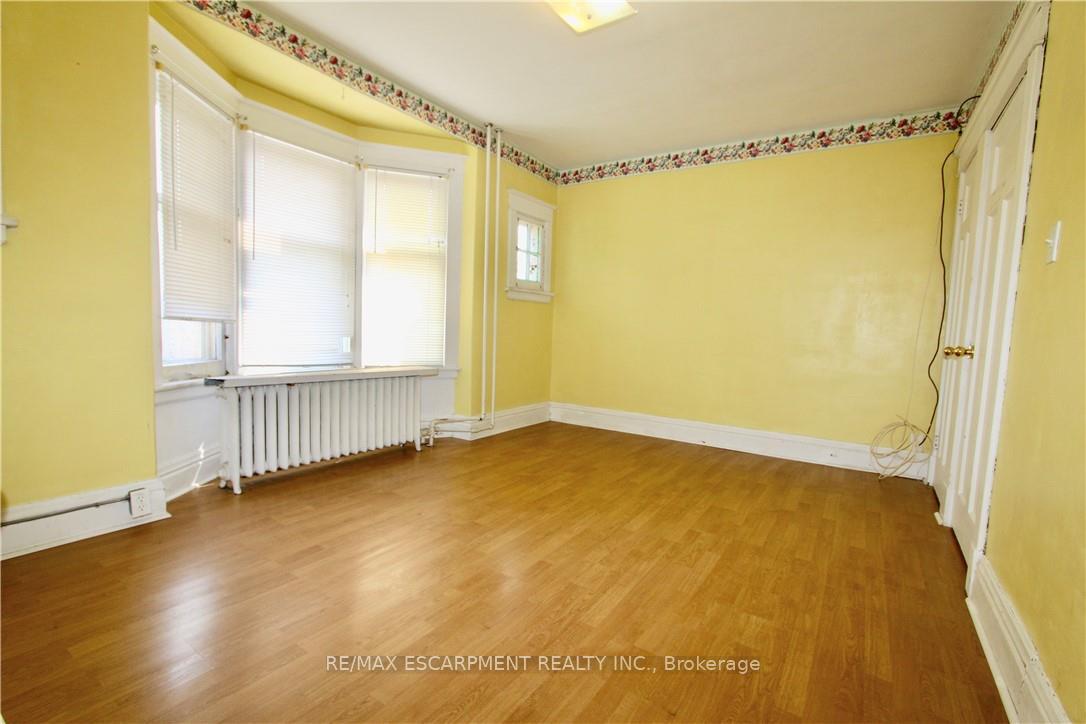 Photo 14 of 33 Elm Street, Hamilton, St. Clair — HOMEH