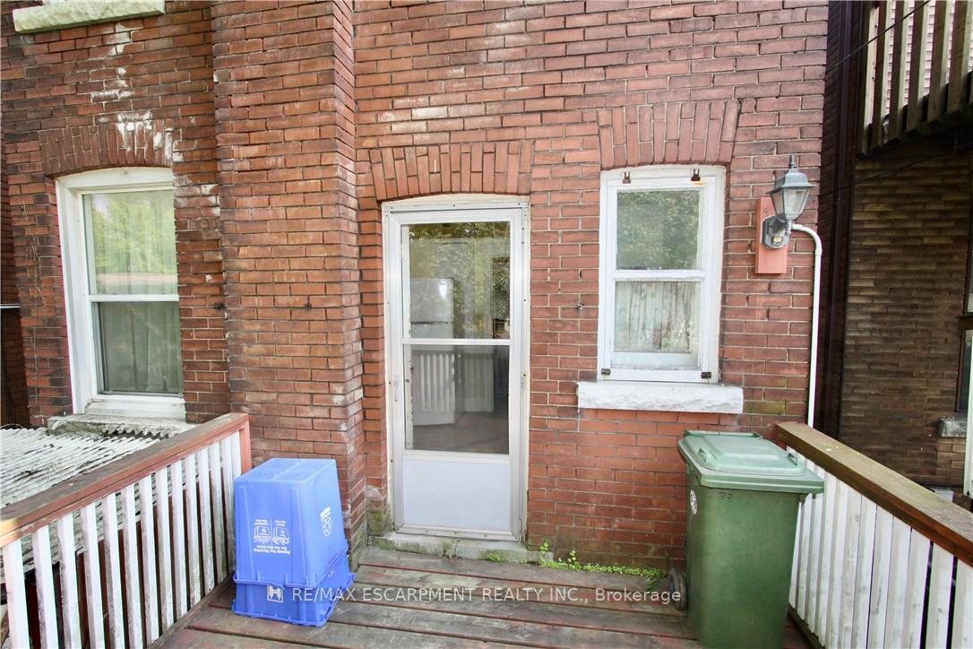 Photo 24 of 33 Elm Street, Hamilton, St. Clair — HOMEH