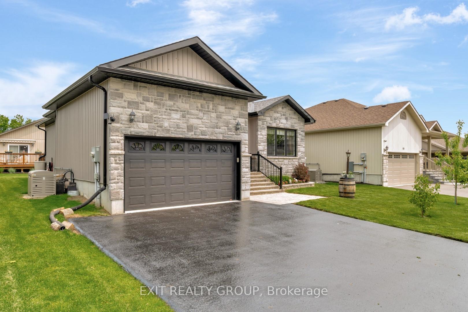 Photo 1 of 12 Conger Drive, Prince Edward County, Wellington — HOMEH