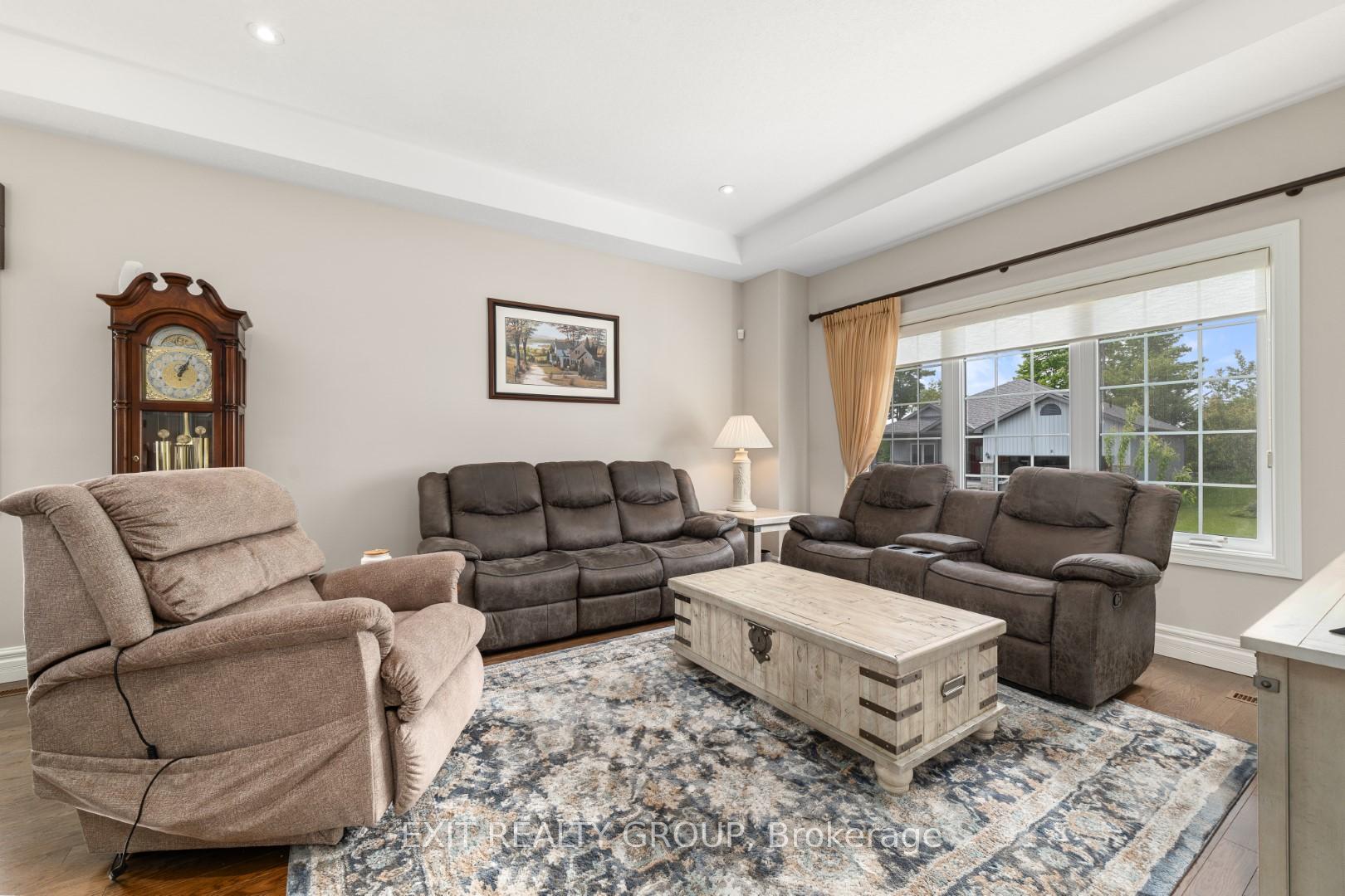 Photo 15 of 12 Conger Drive, Prince Edward County, Wellington — HOMEH