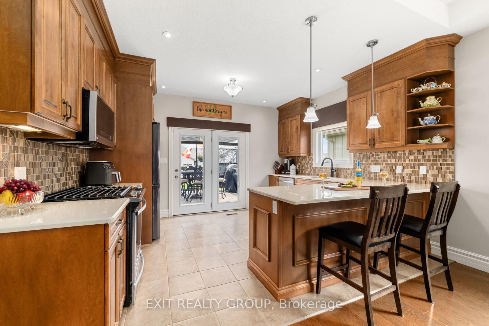 Photo 47 of 12 Conger Drive, Prince Edward County, Wellington — HOMEH
