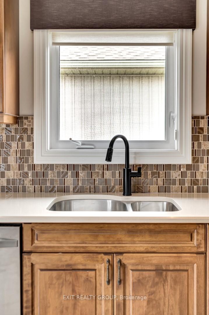 Photo 23 of 12 Conger Drive, Prince Edward County, Wellington — HOMEH