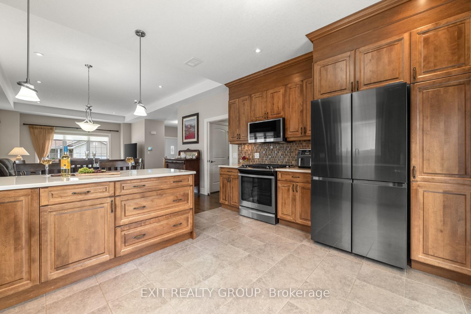 Photo 5 of 12 Conger Drive, Prince Edward County, Wellington — HOMEH