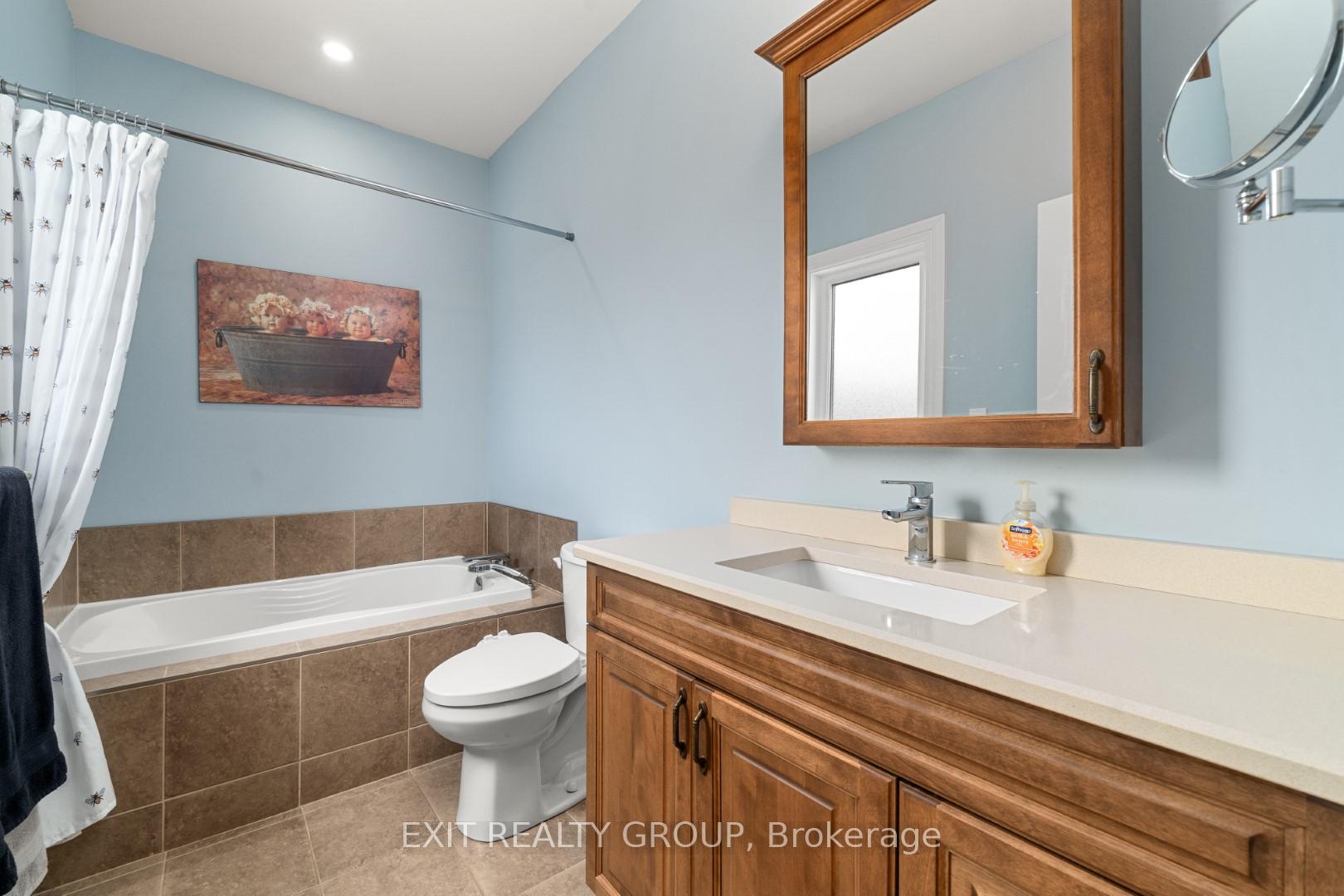 Photo 39 of 12 Conger Drive, Prince Edward County, Wellington — HOMEH