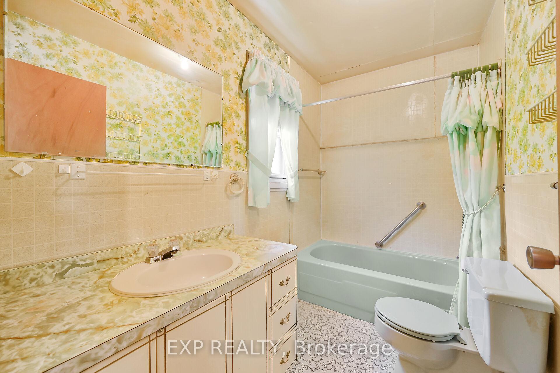 Photo 9 of 58 Malton Drive, Hamilton, Kennedy — HOMEH