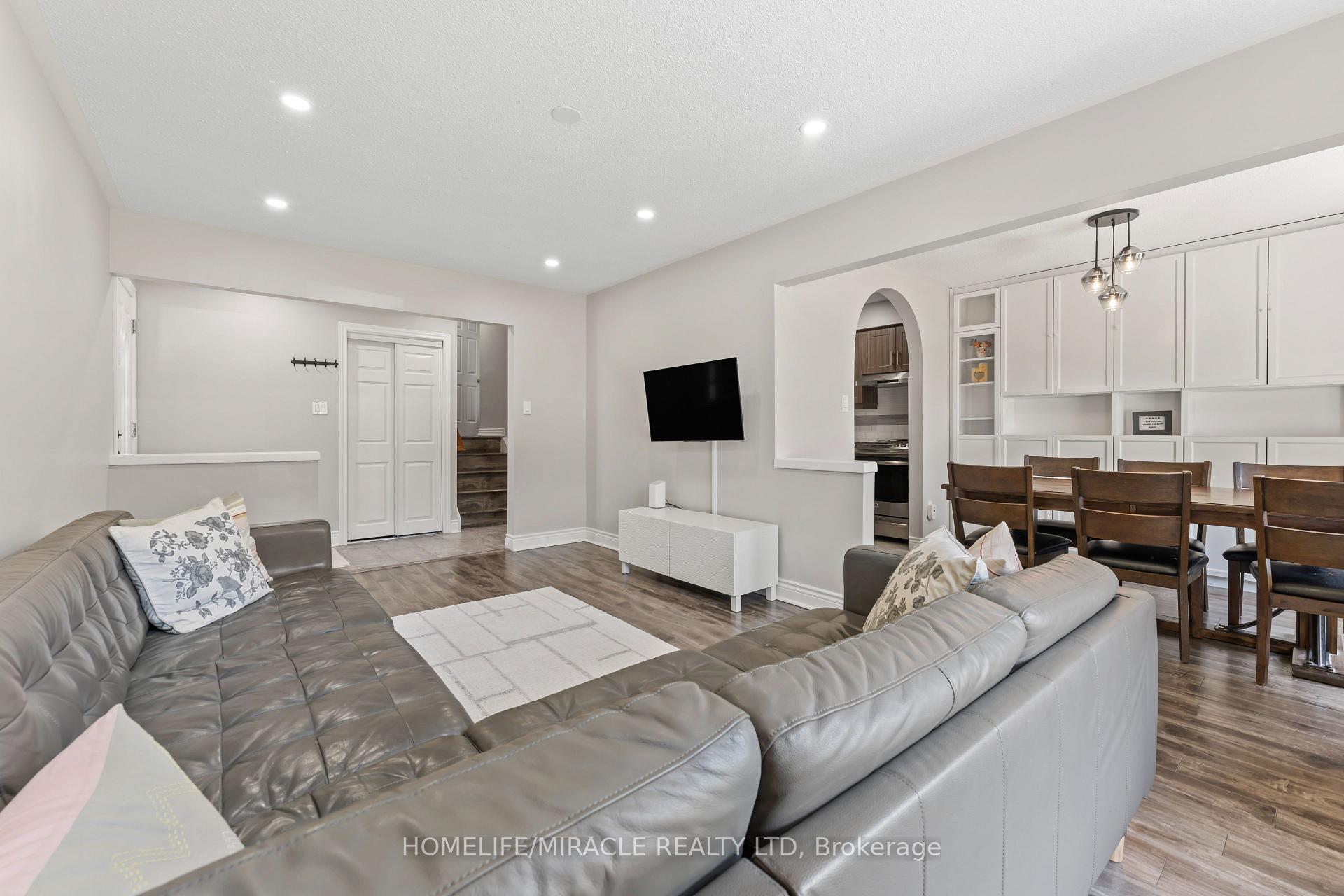 Photo 13 of 39 Sherry Lane Drive, Hamilton, Vincent — HOMEH