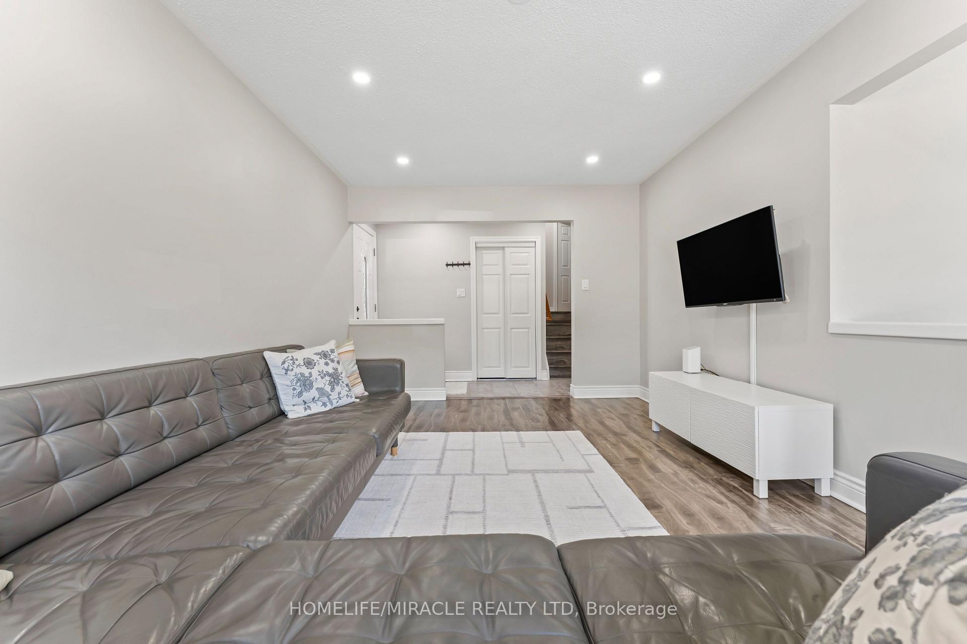 Photo 3 of 39 Sherry Lane Drive, Hamilton, Vincent — HOMEH
