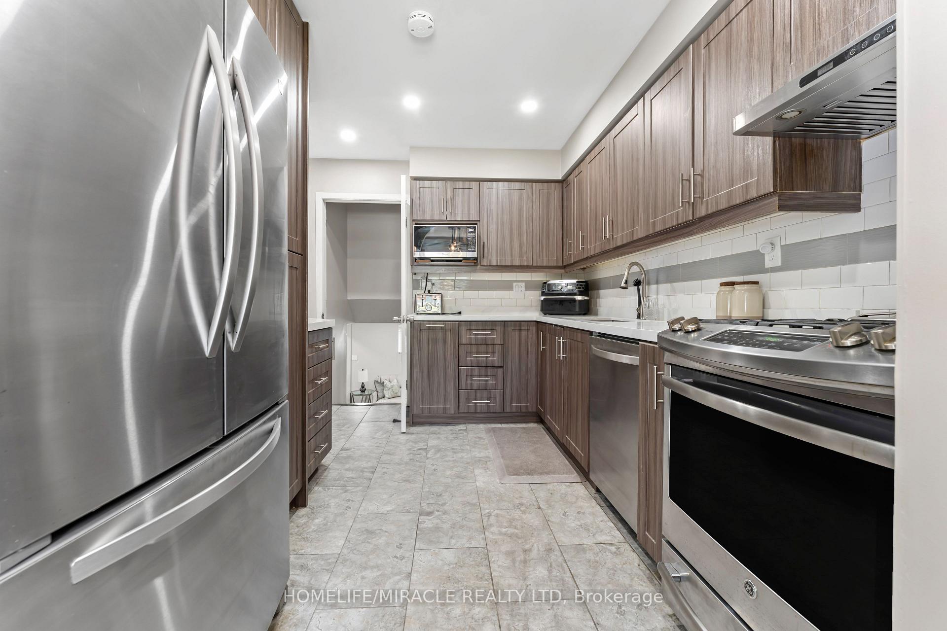 Photo 5 of 39 Sherry Lane Drive, Hamilton, Vincent — HOMEH