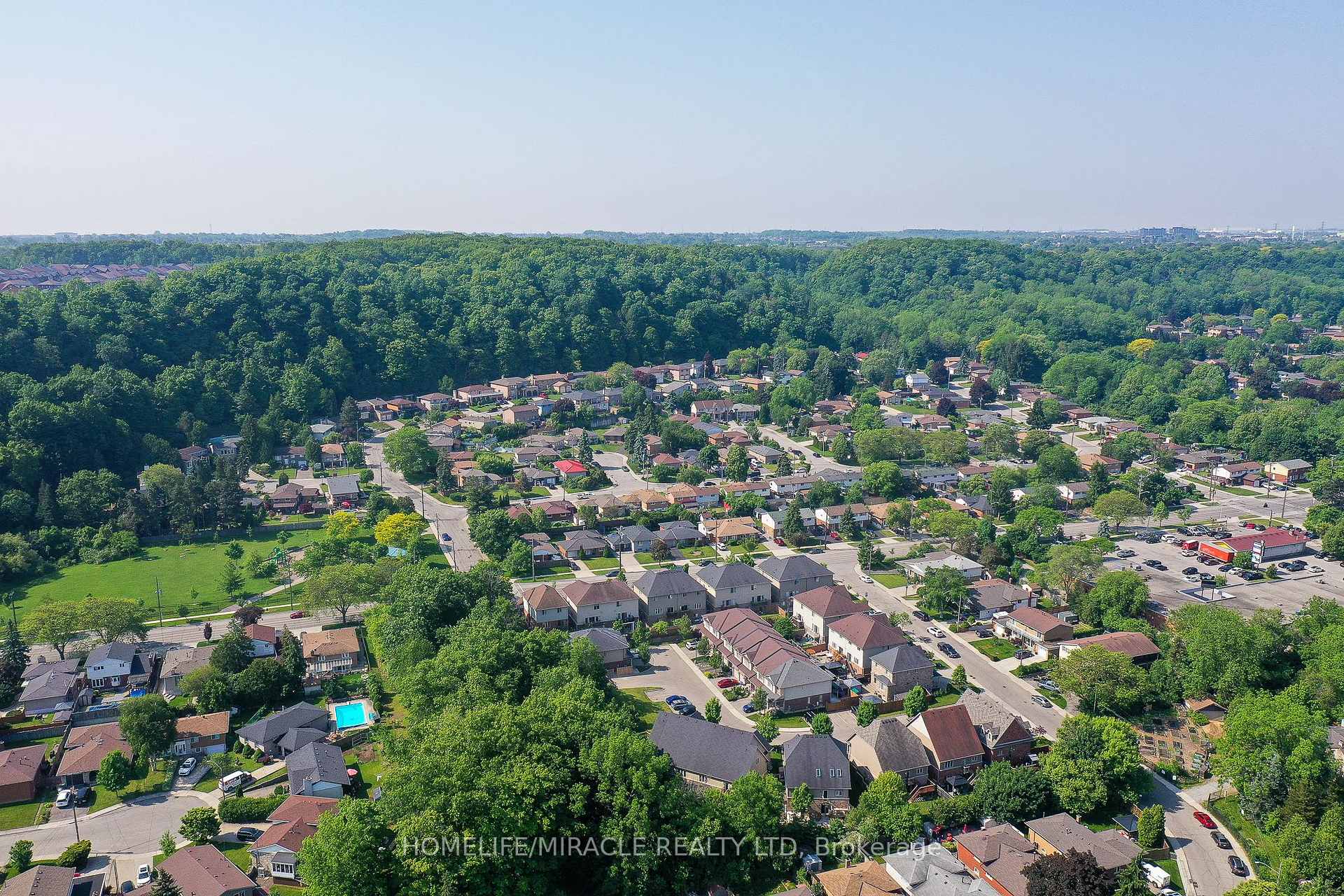Photo 23 of 39 Sherry Lane Drive, Hamilton, Vincent — HOMEH
