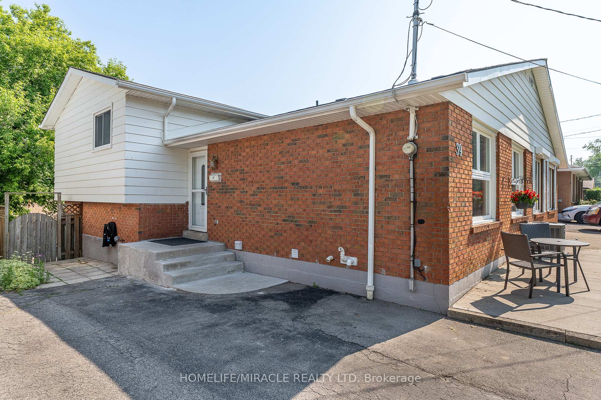 Photo 48 of 39 Sherry Lane Drive, Hamilton, Vincent — HOMEH