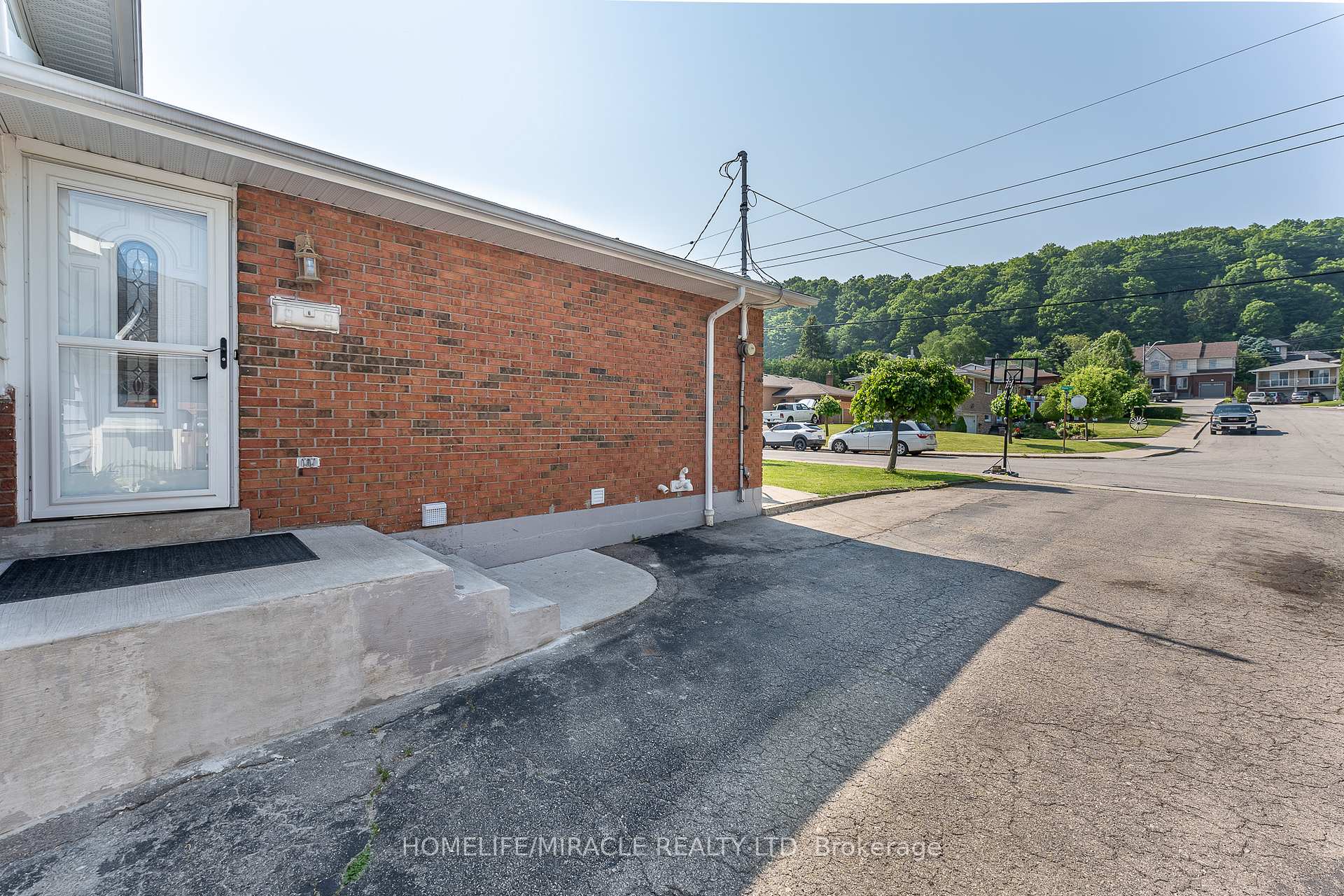 Photo 35 of 39 Sherry Lane Drive, Hamilton, Vincent — HOMEH
