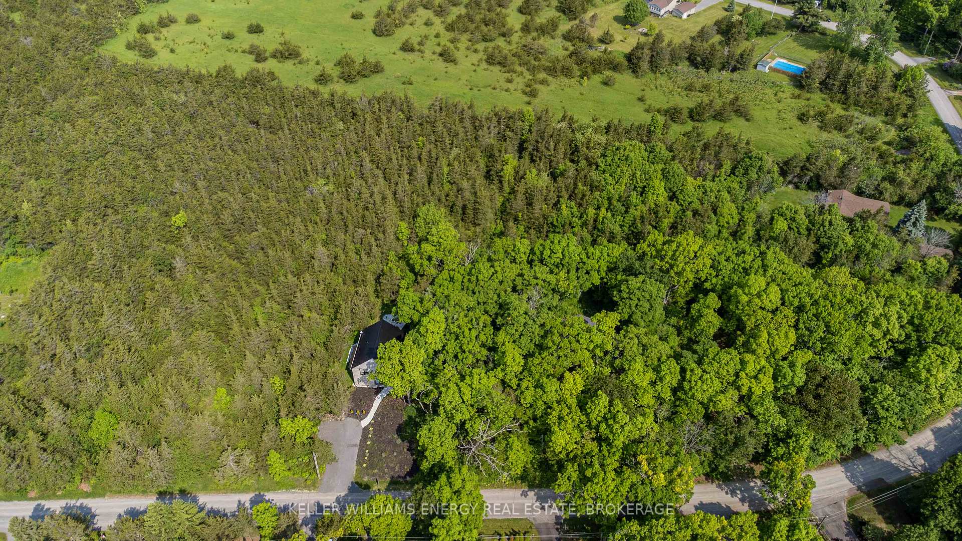 Photo 8 of Prinyers Cove Crescent, Prince Edward County, North Marysburg Ward — HOMEH