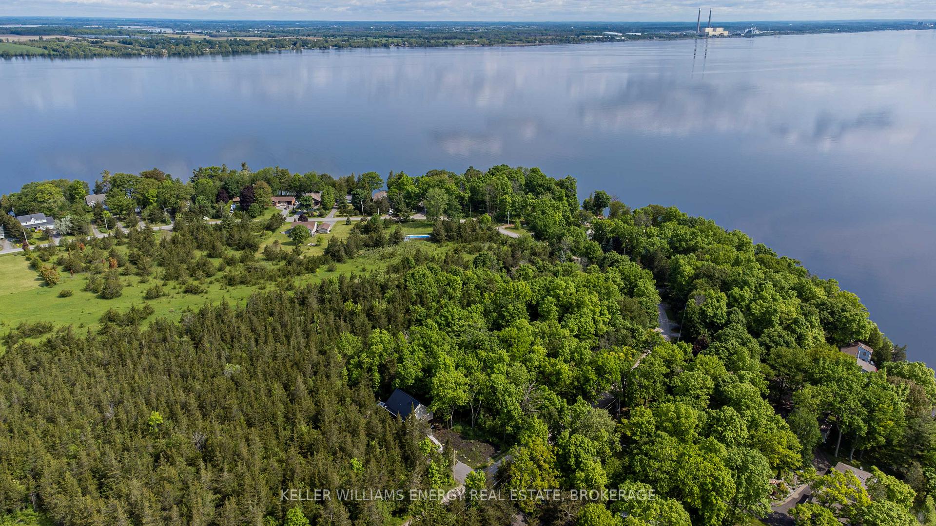Photo 3 of Prinyers Cove Crescent, Prince Edward County, North Marysburg Ward — HOMEH