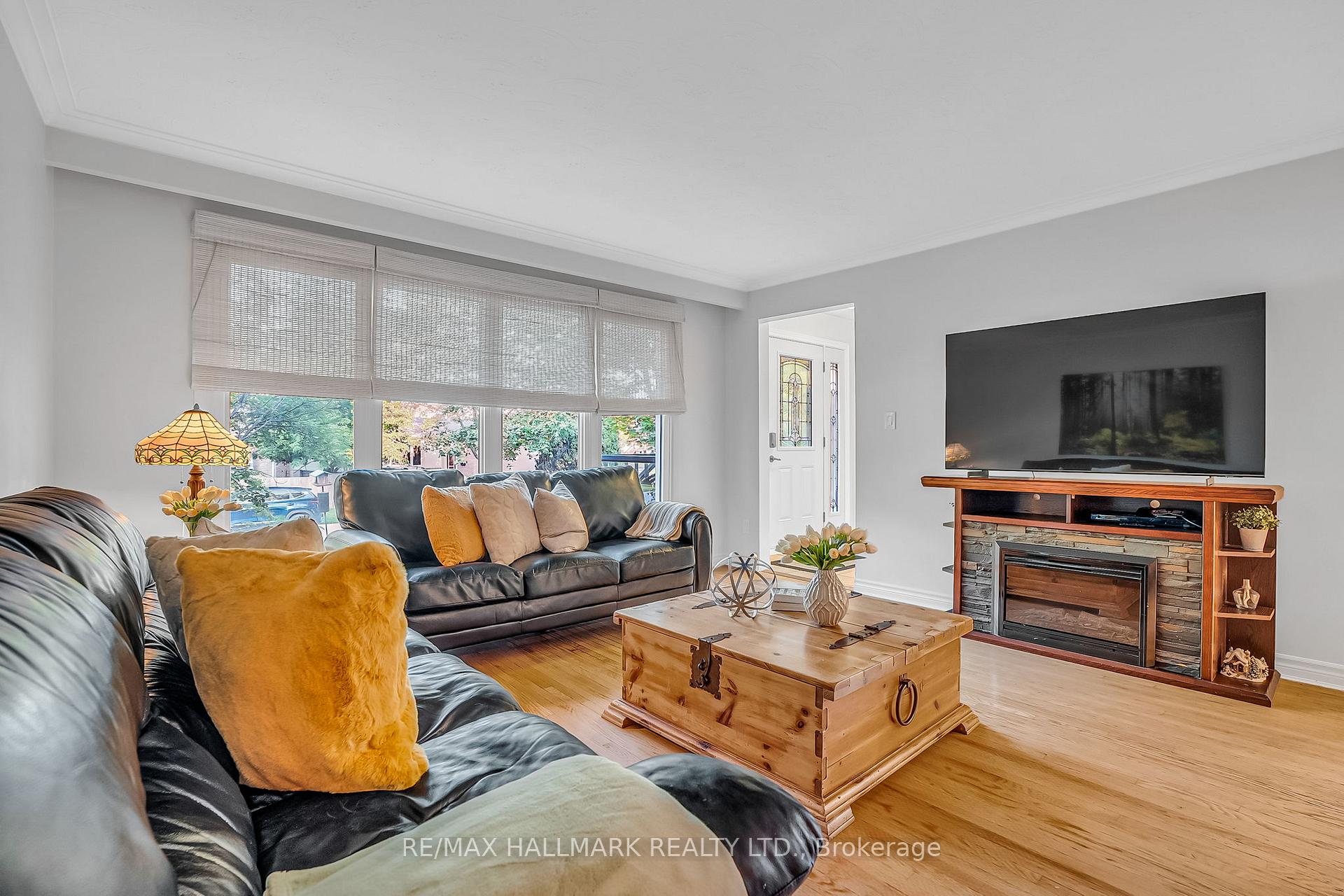 Photo 47 of 4 Cabot Court, Aurora, Aurora Heights — HOMEH