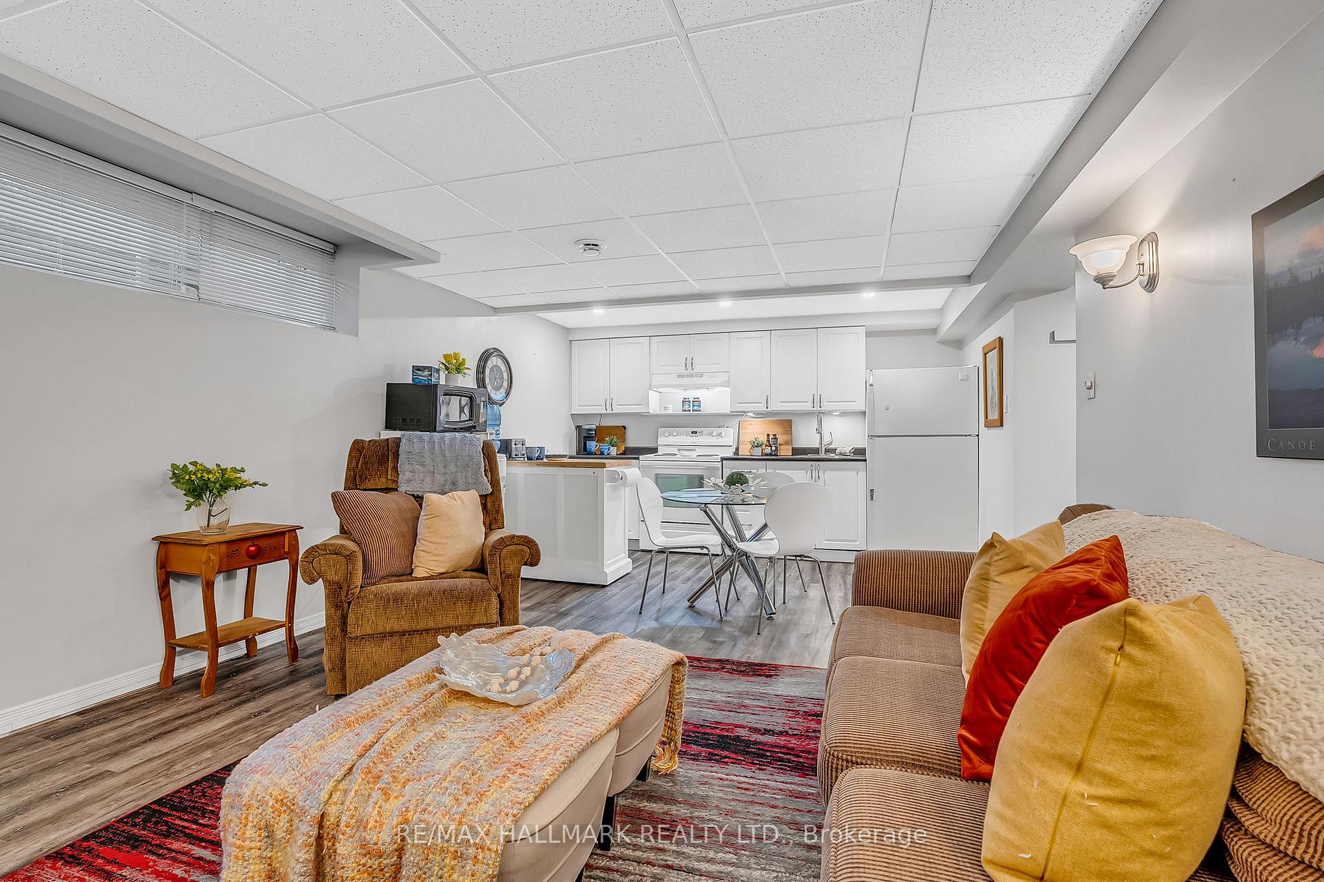 Photo 24 of 4 Cabot Court, Aurora, Aurora Heights — HOMEH