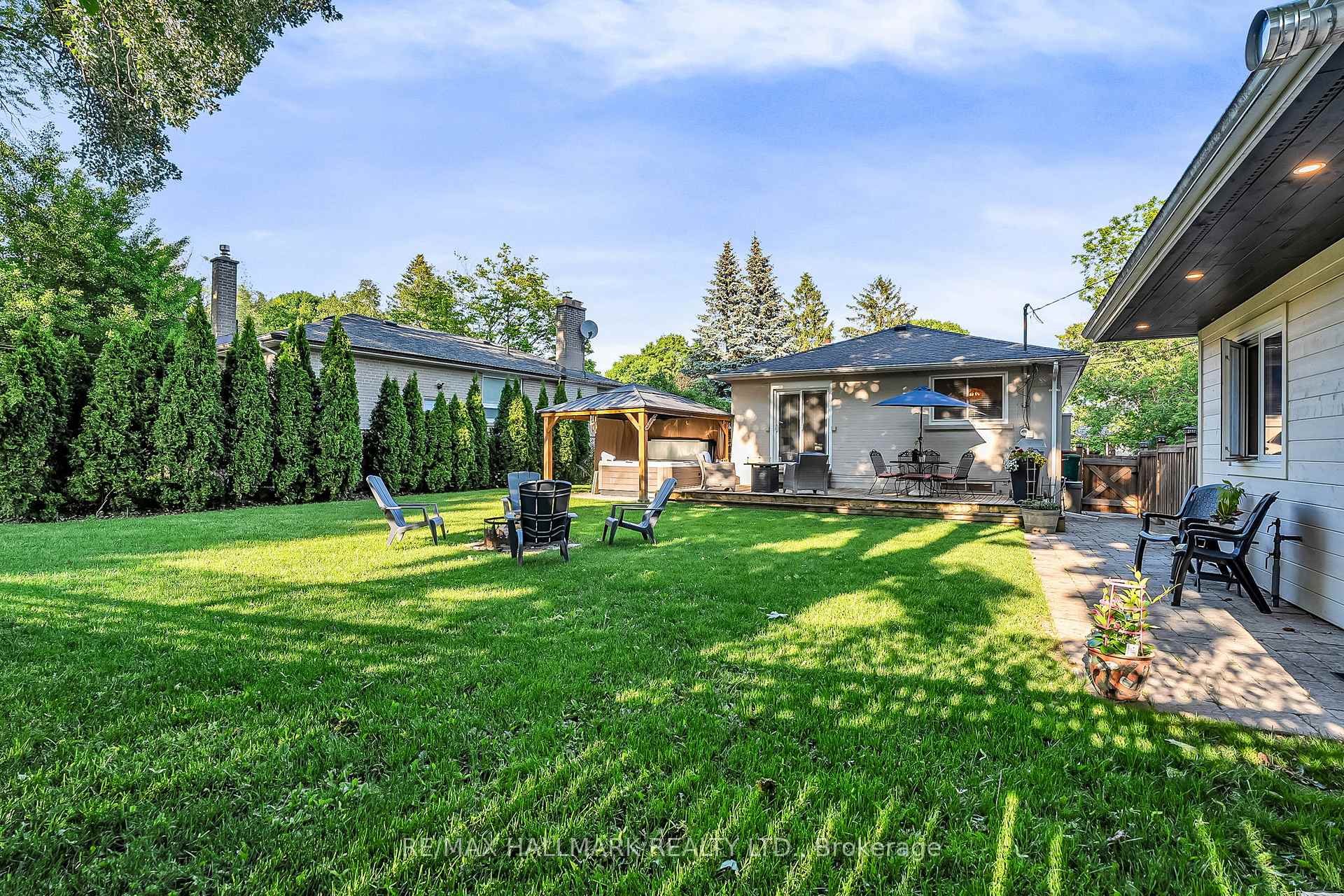Photo 38 of 4 Cabot Court, Aurora, Aurora Heights — HOMEH