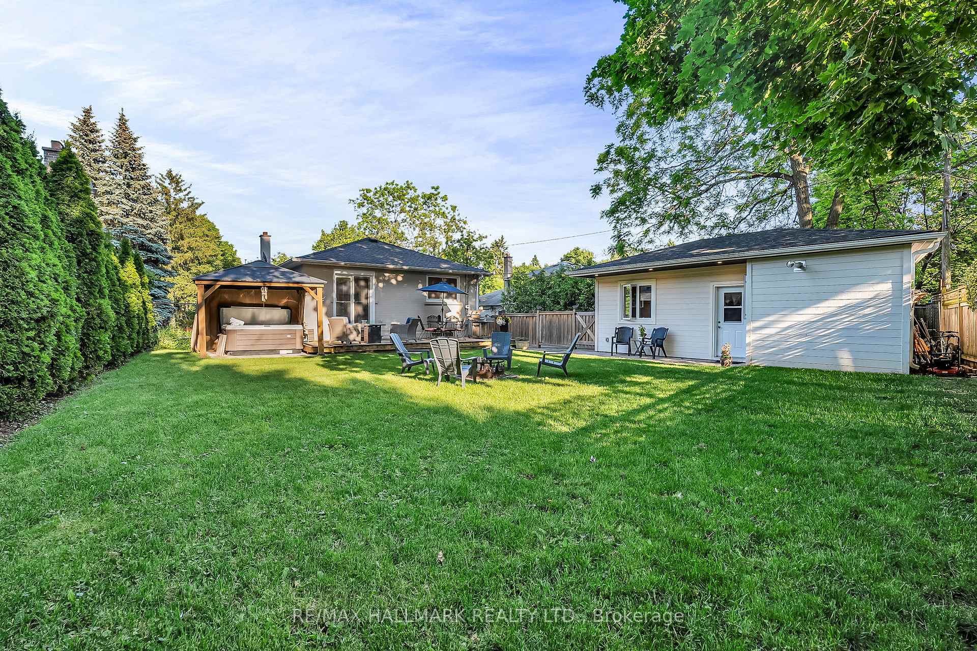 Photo 40 of 4 Cabot Court, Aurora, Aurora Heights — HOMEH
