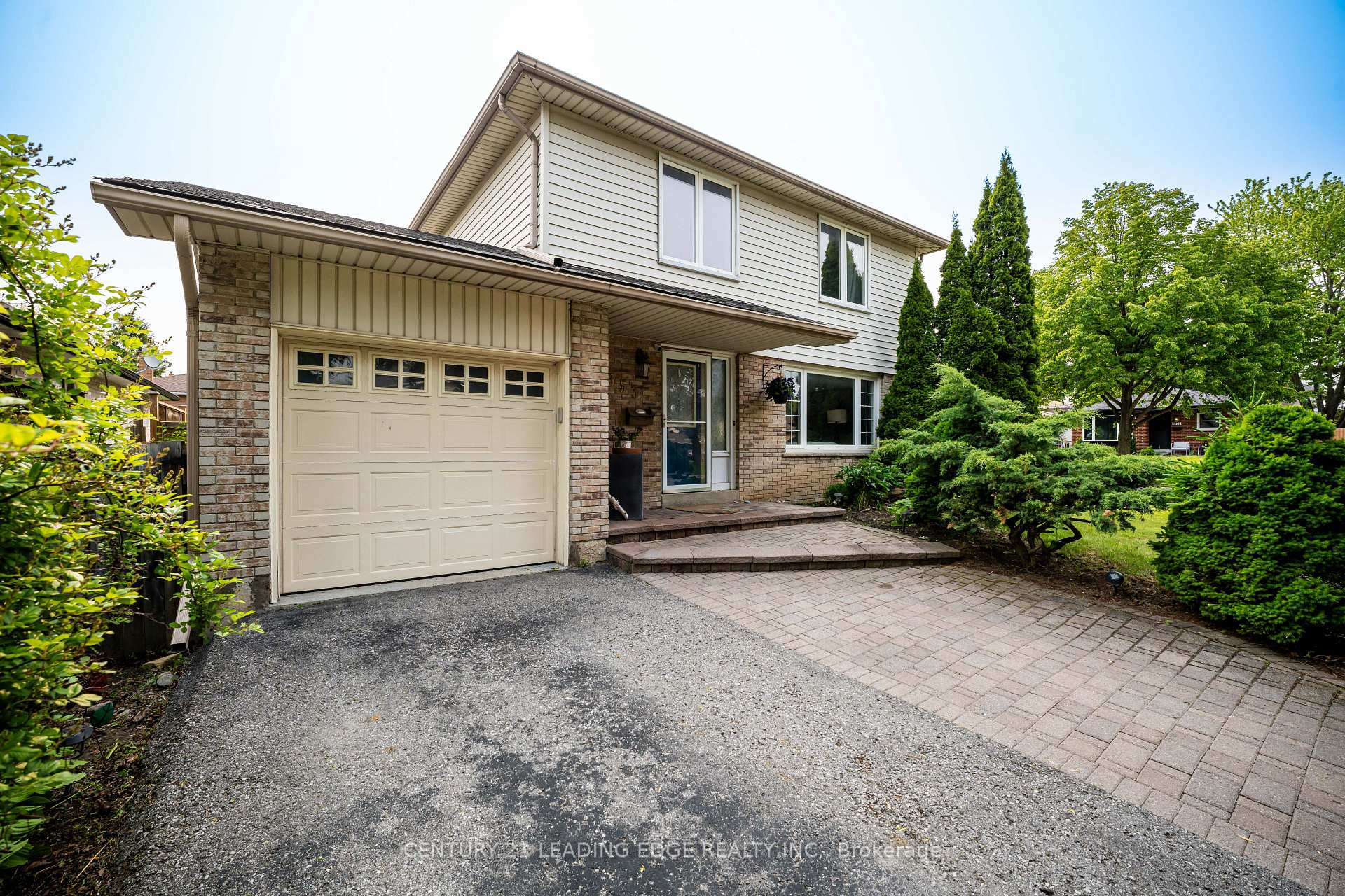 Photo 1 of 353 Fleetwood Drive, Oshawa, Eastdale — HOMEH