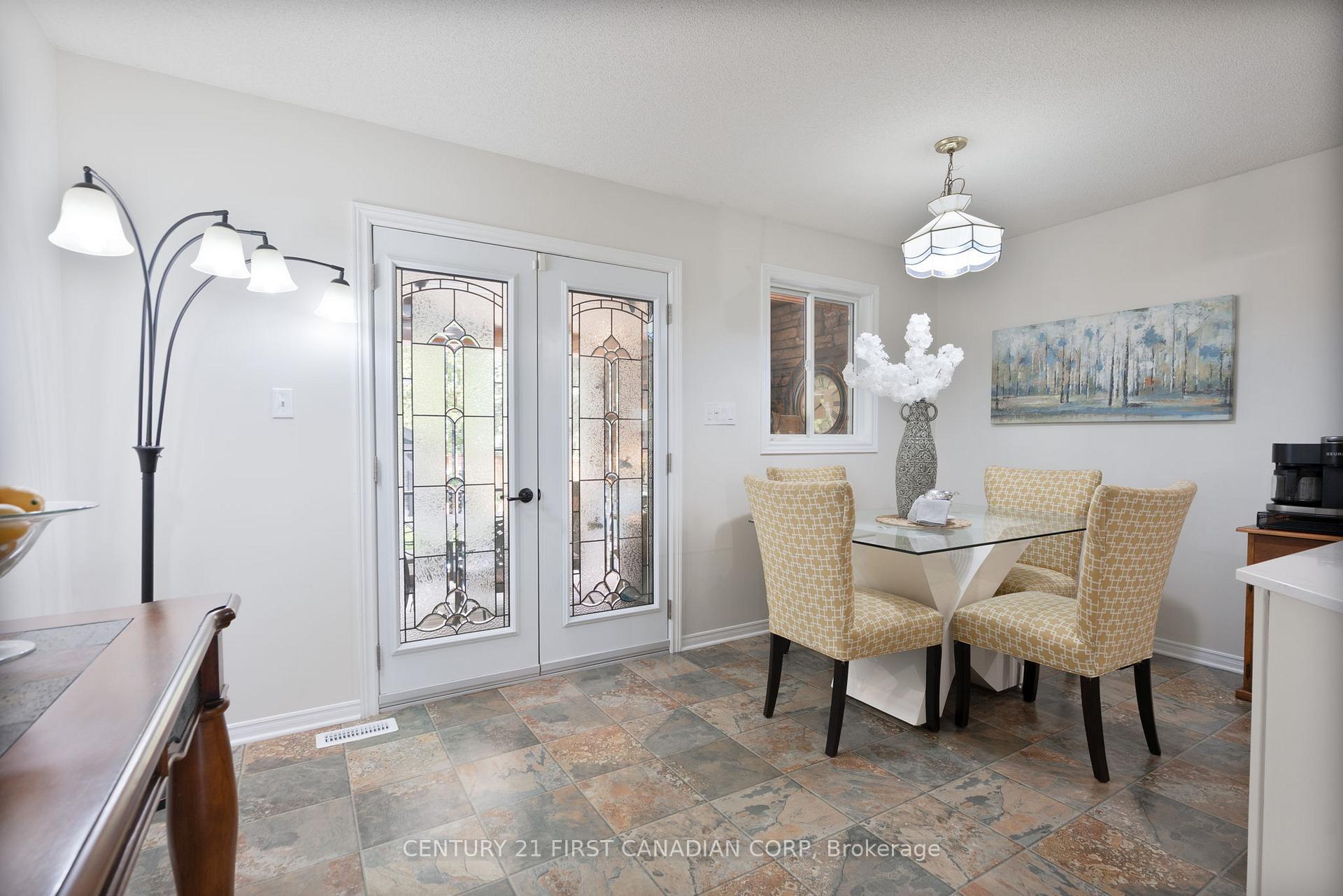 Photo 6 of 36 Juniper Crescent, Strathroy-Caradoc, SE — HOMEH