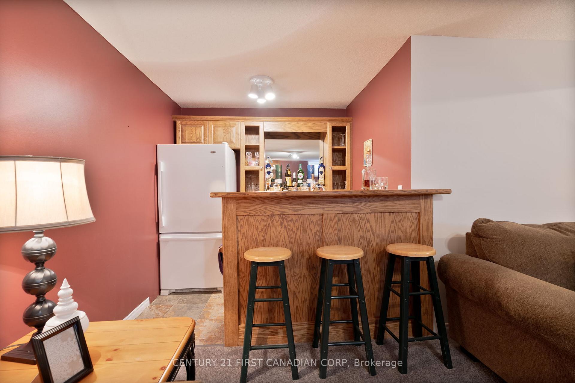 Photo 18 of 36 Juniper Crescent, Strathroy-Caradoc, SE — HOMEH