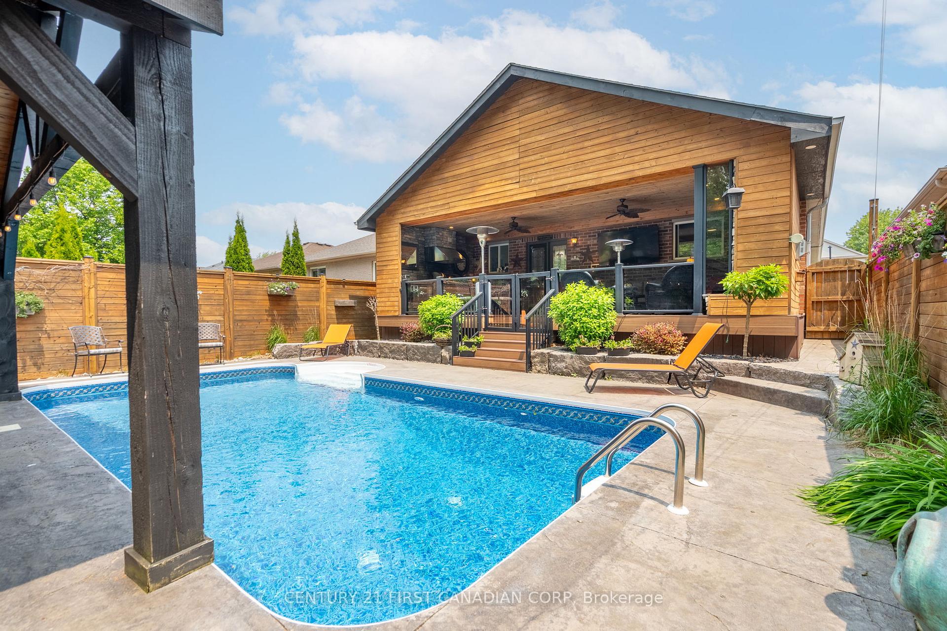 Photo 44 of 36 Juniper Crescent, Strathroy-Caradoc, SE — HOMEH