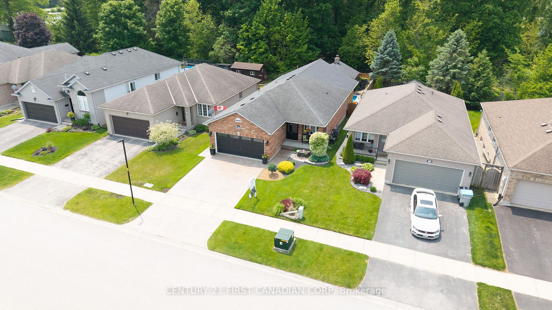 Photo 30 of 36 Juniper Crescent, Strathroy-Caradoc, SE — HOMEH