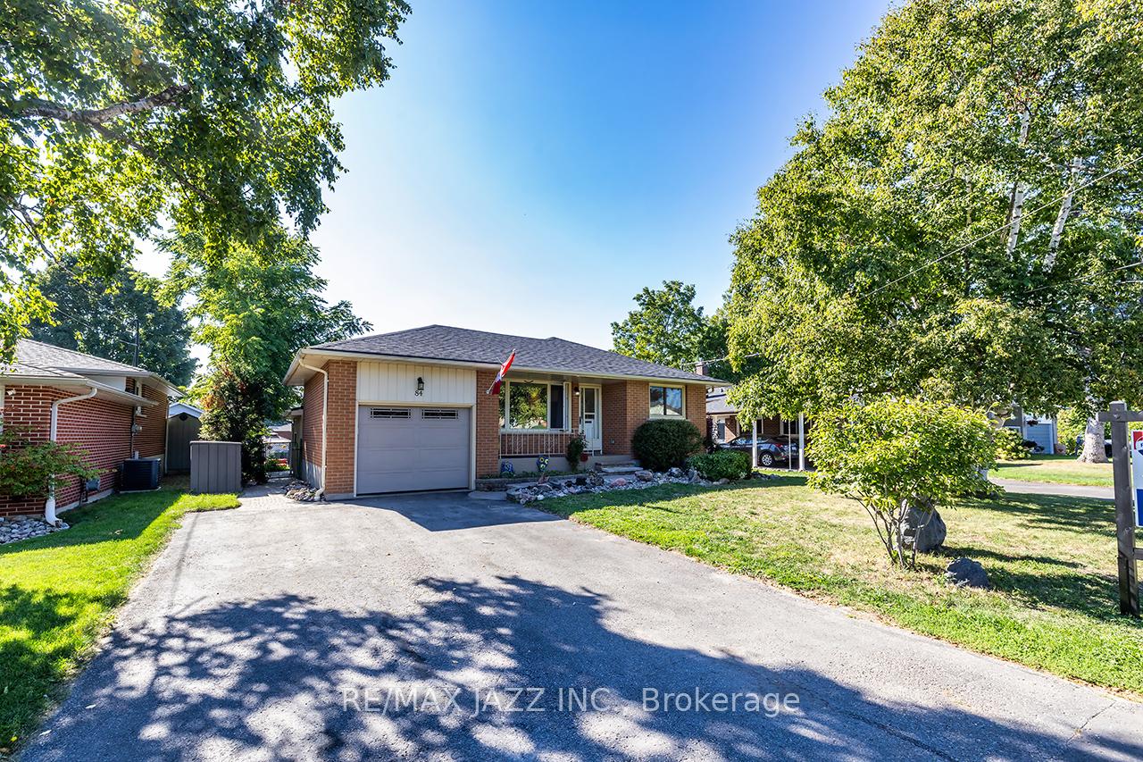 Photo 1 of 84 Prospect Street, Clarington, Bowmanville — HOMEH