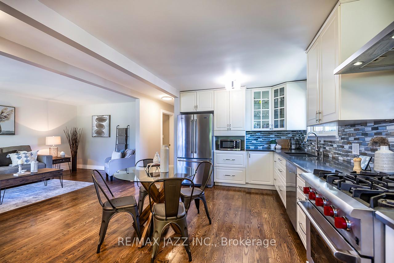 Photo 6 of 84 Prospect Street, Clarington, Bowmanville — HOMEH