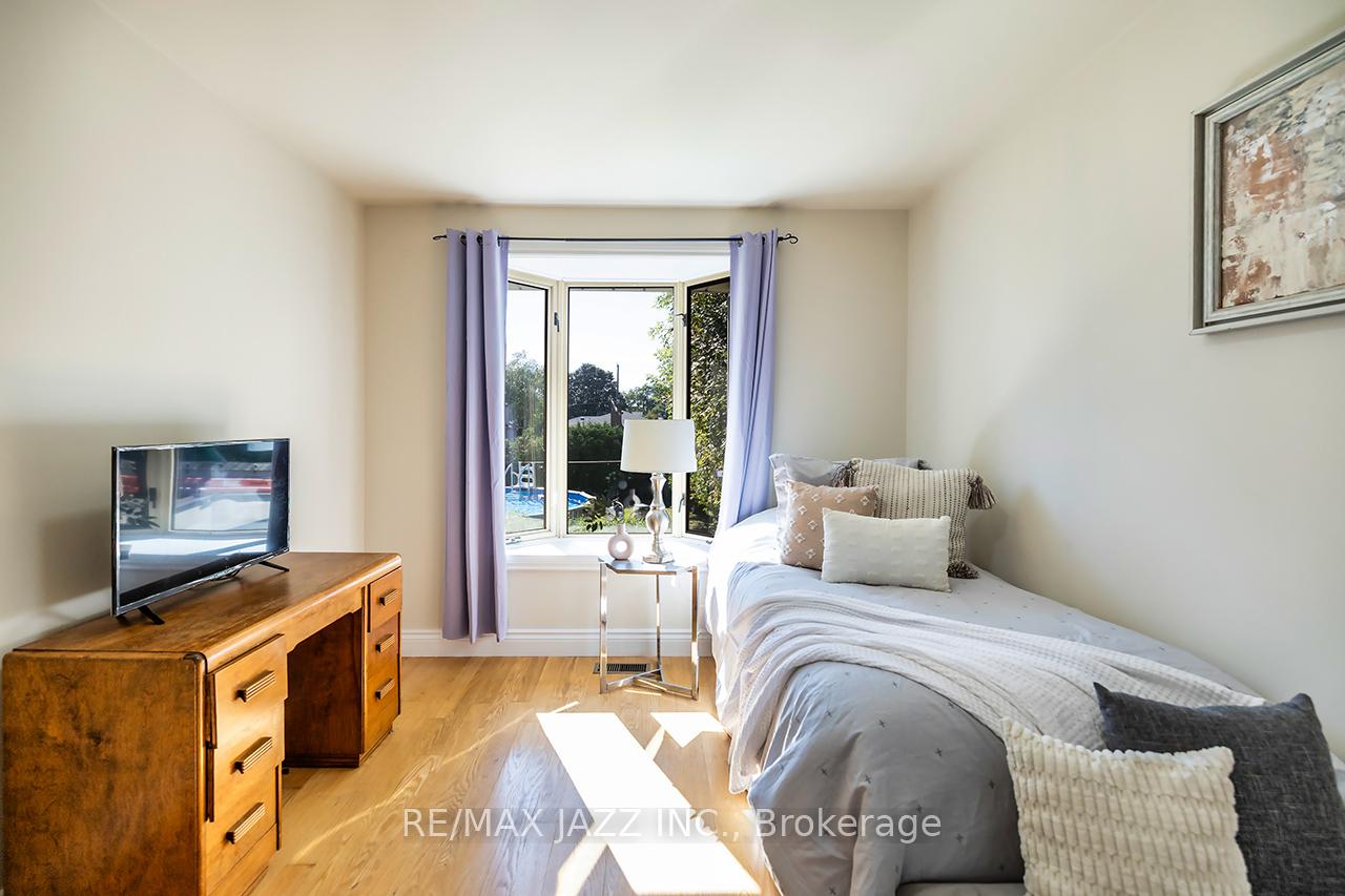 Photo 17 of 84 Prospect Street, Clarington, Bowmanville — HOMEH