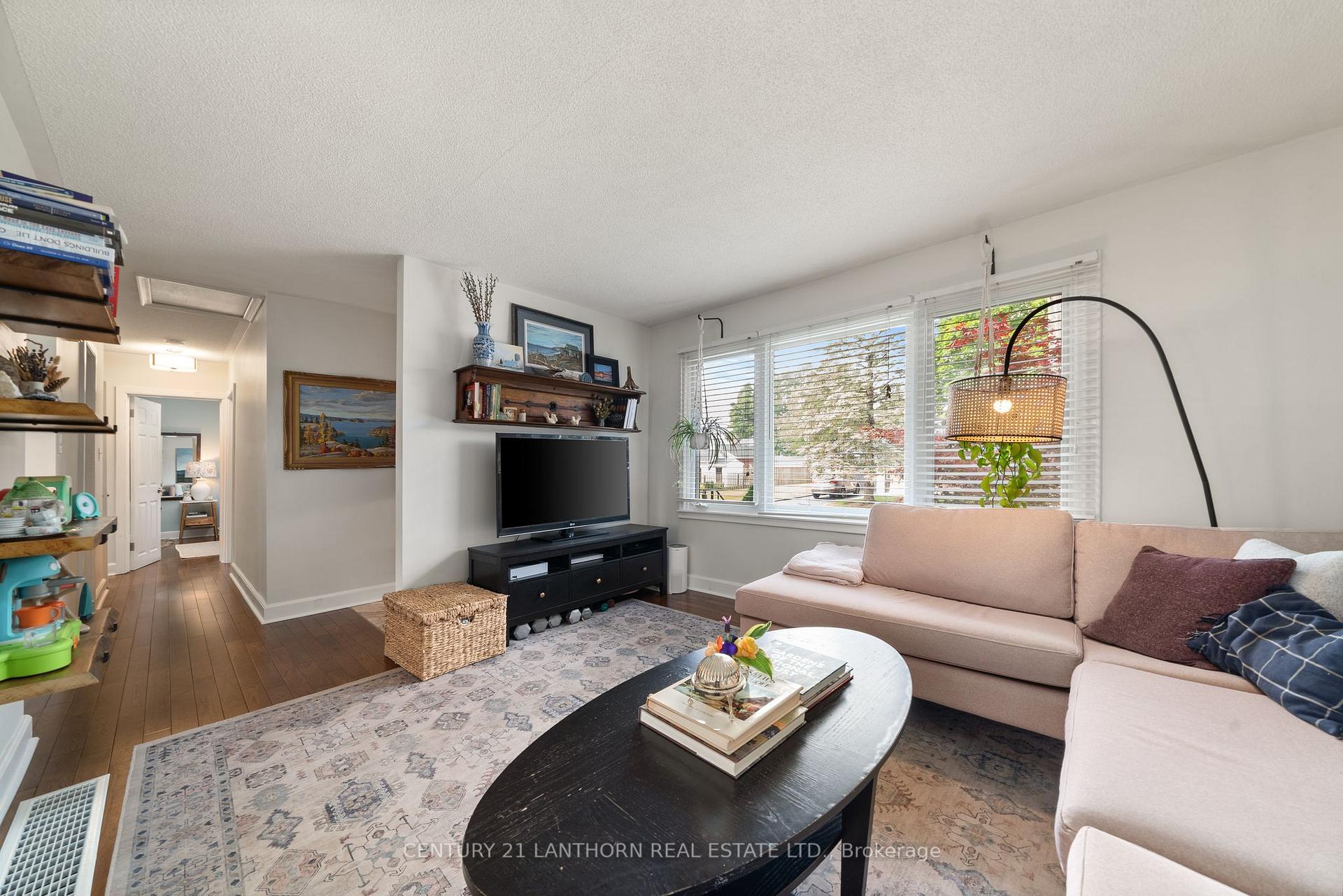 Photo 16 of 19 Woodland Acres, Belleville — HOMEH
